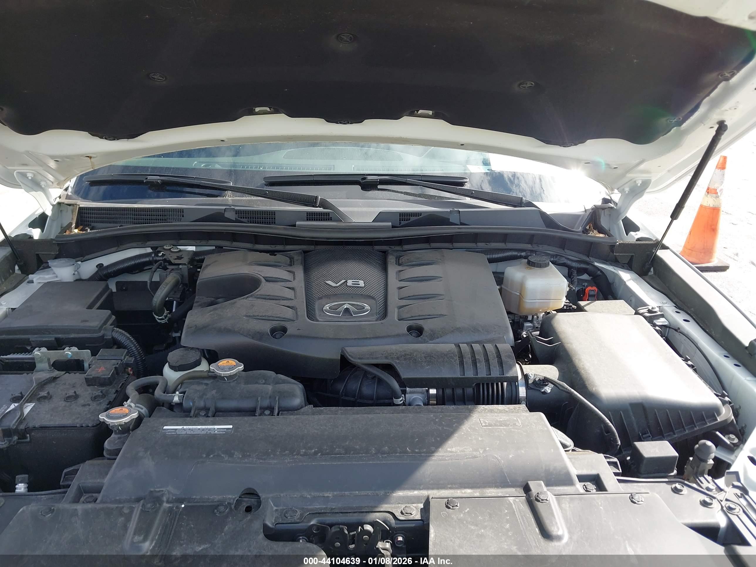 INFINITI QX80 image 10
