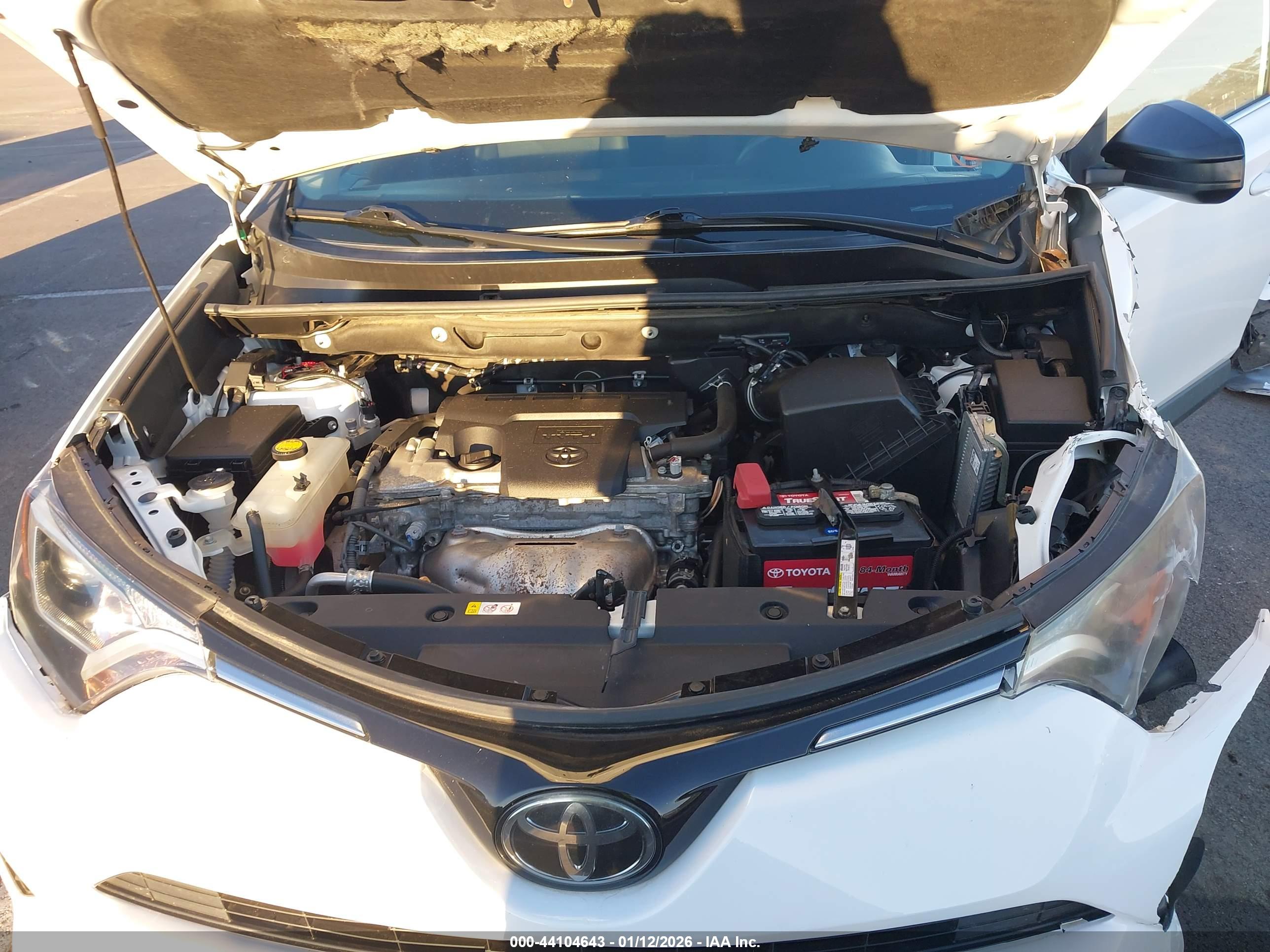 TOYOTA RAV4 image 10
