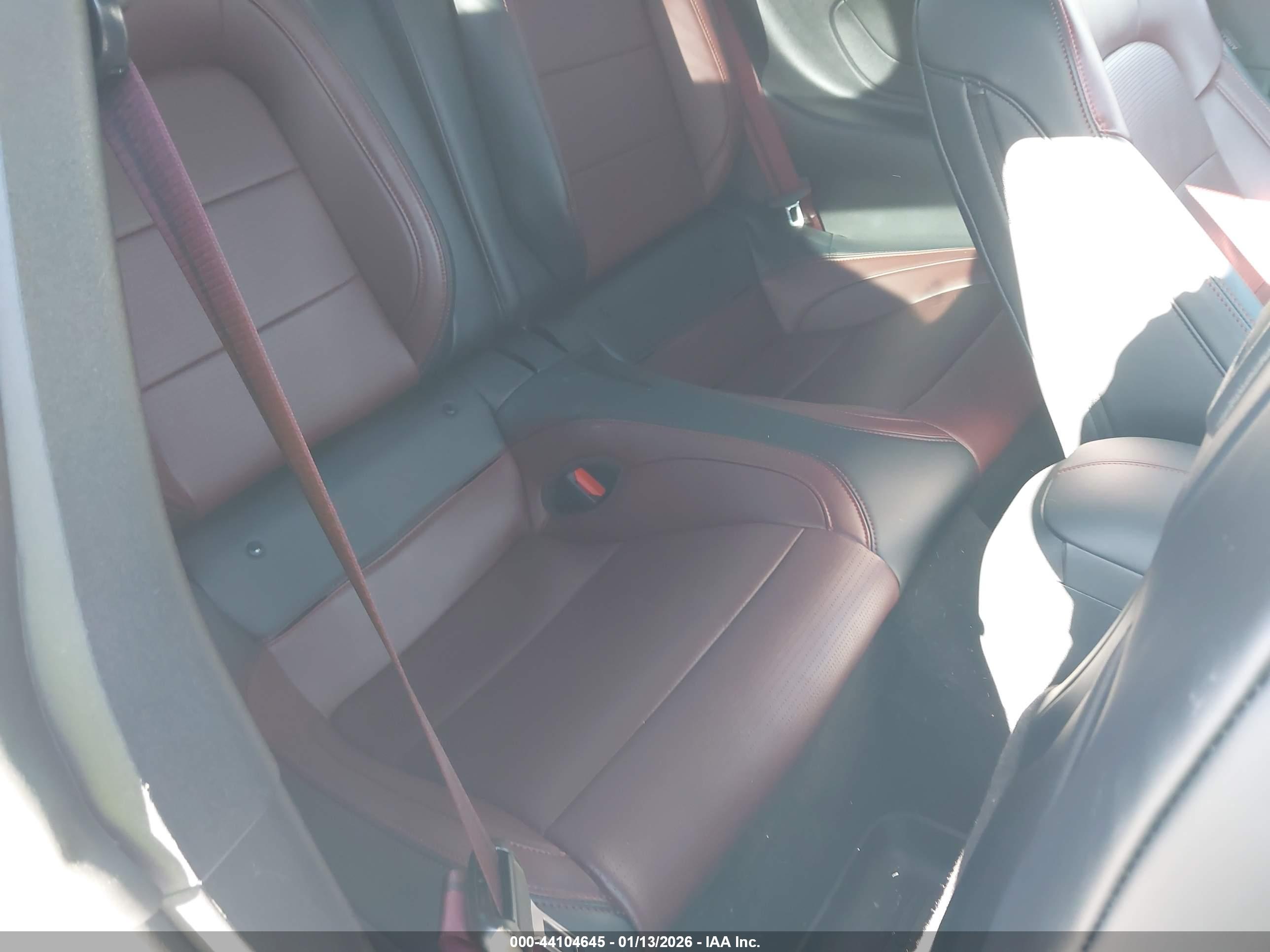 FORD MUSTANG image 8