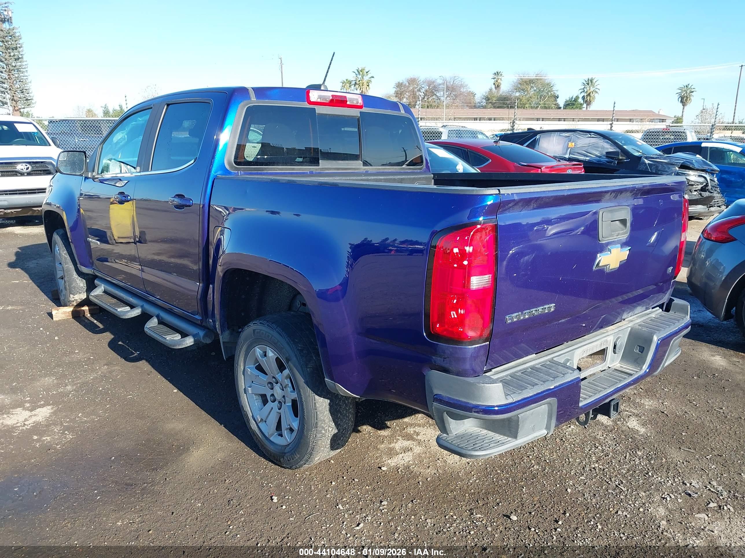 CHEVROLET COLORADO image 3