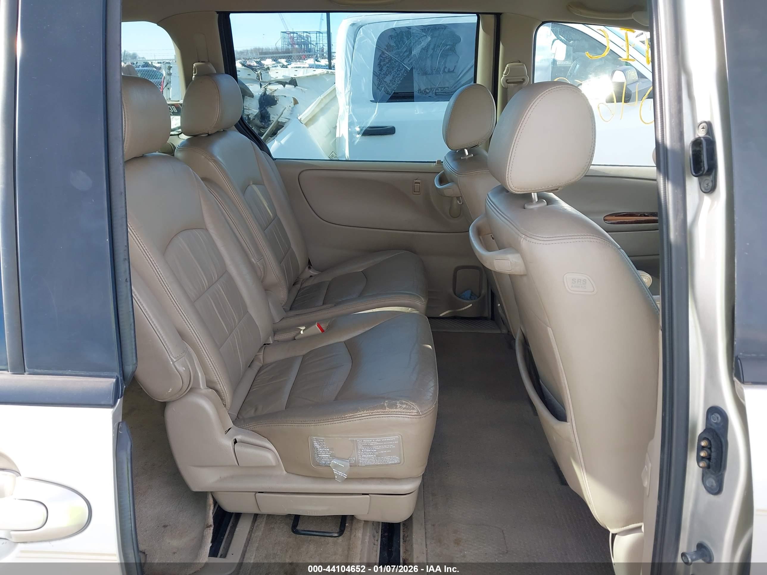 MAZDA MPV image 8