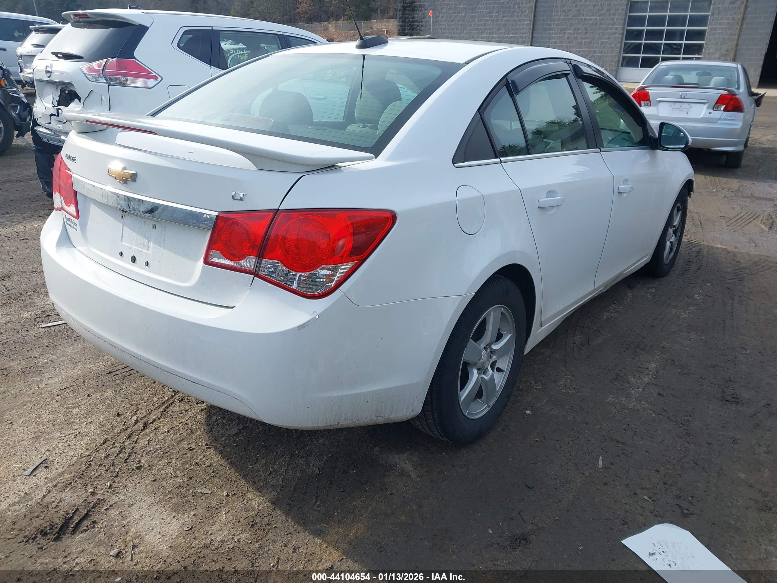 CHEVROLET CRUZE image 4