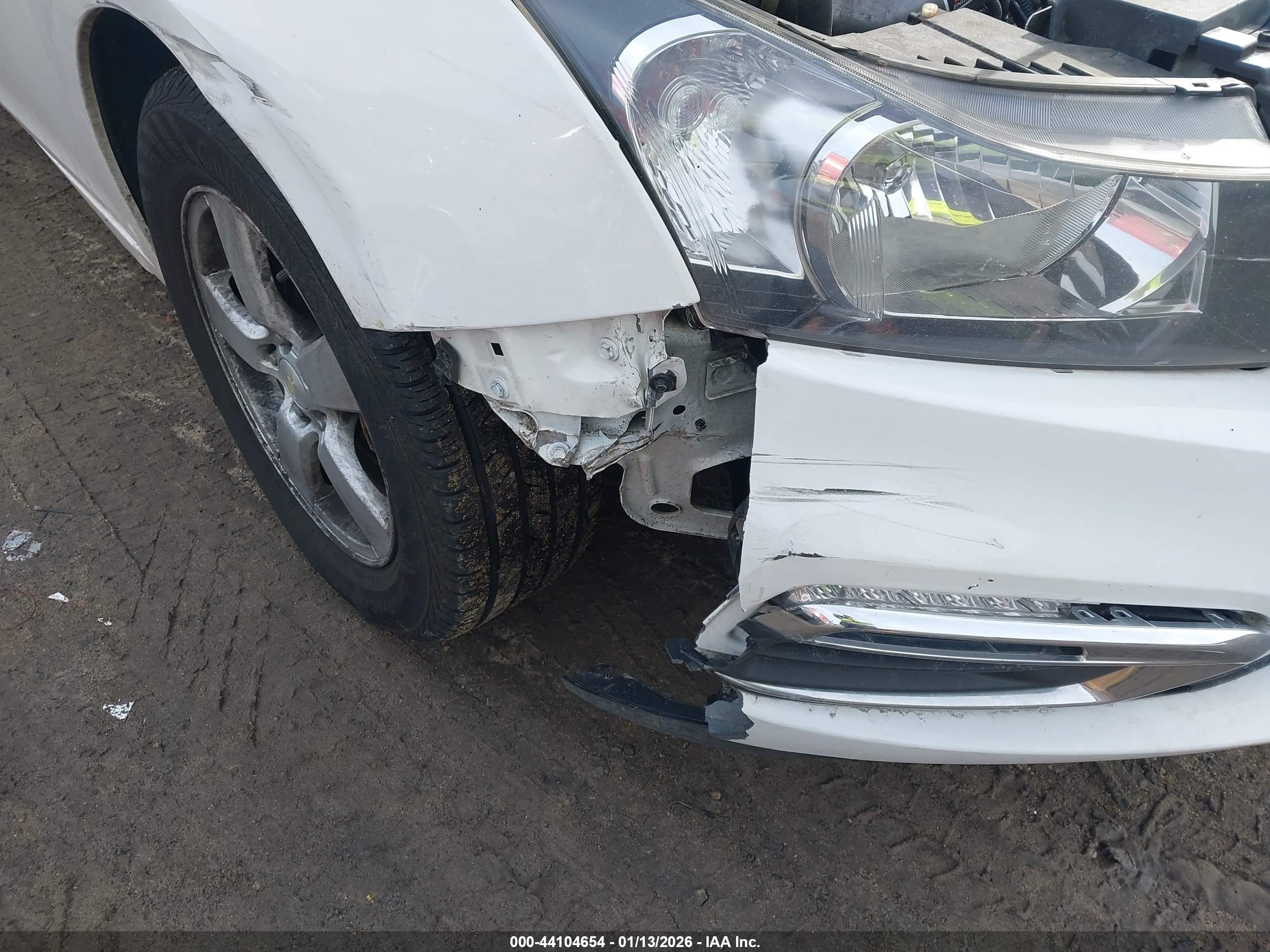 CHEVROLET CRUZE image 6