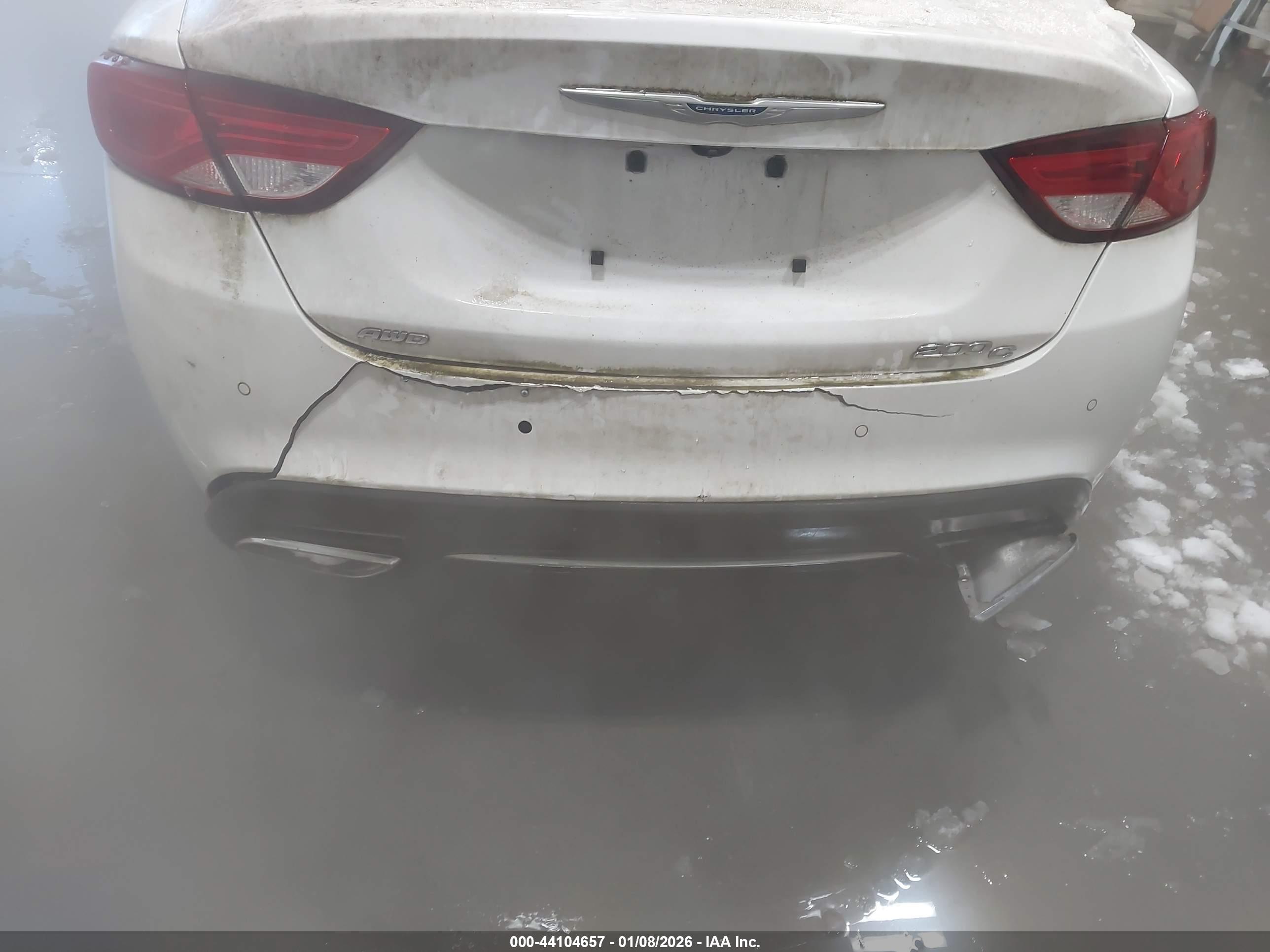 CHRYSLER 200 image 6
