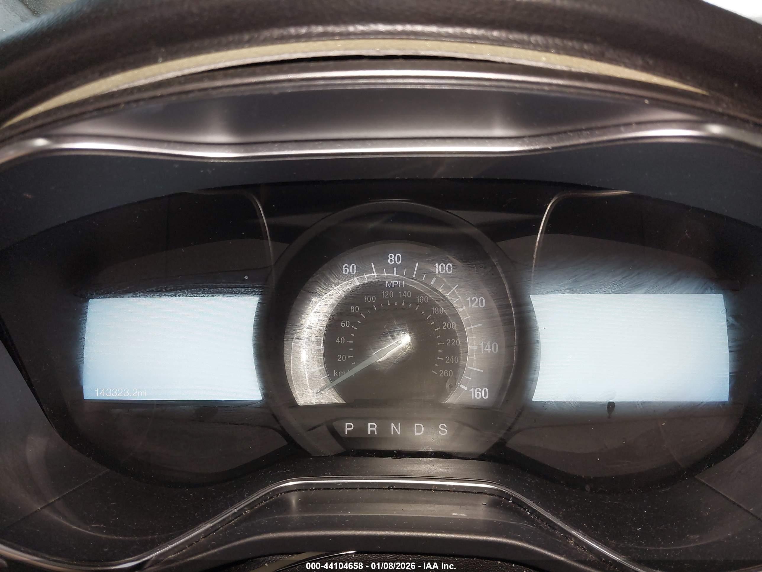 FORD FUSION image 7