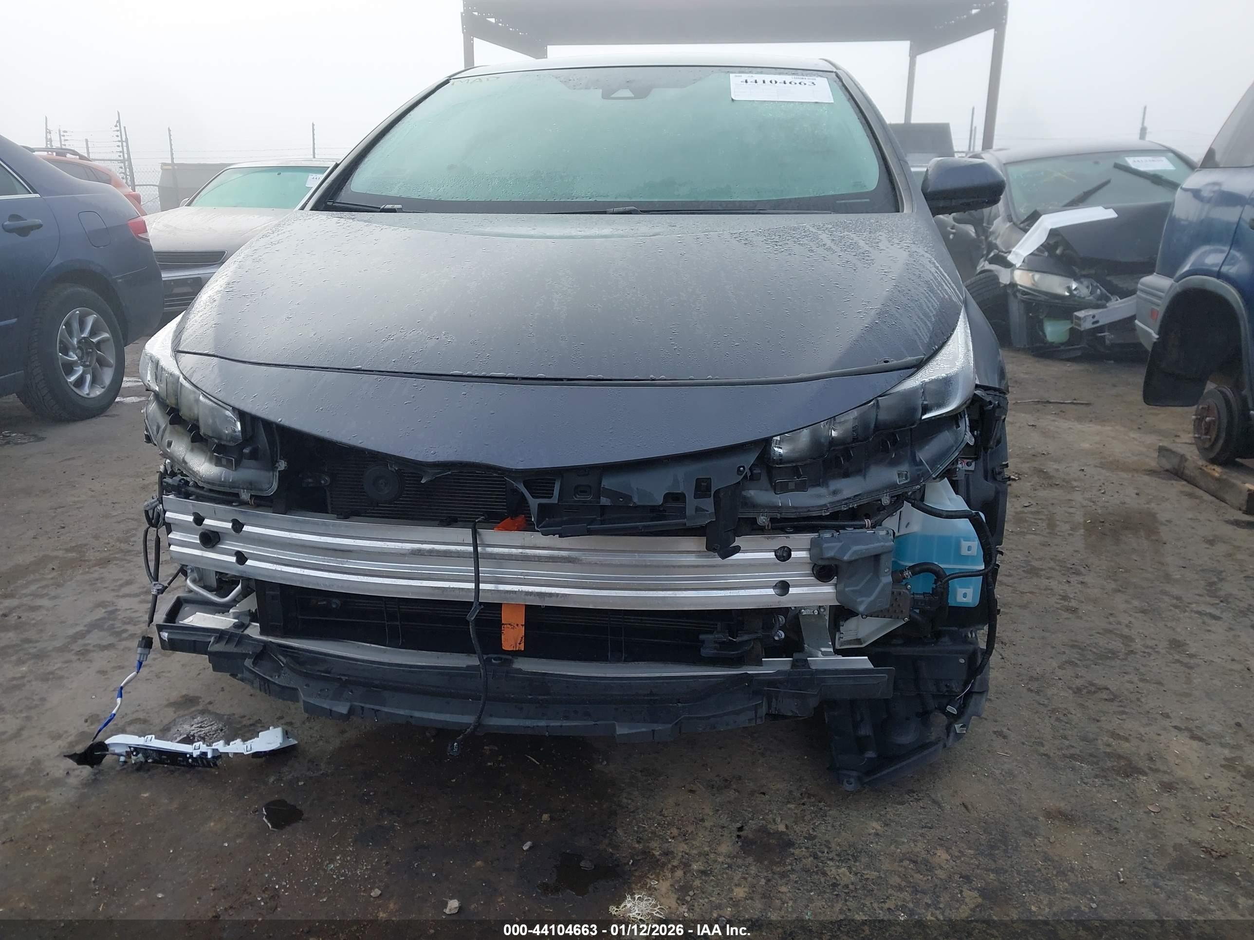 TOYOTA PRIUS image 6