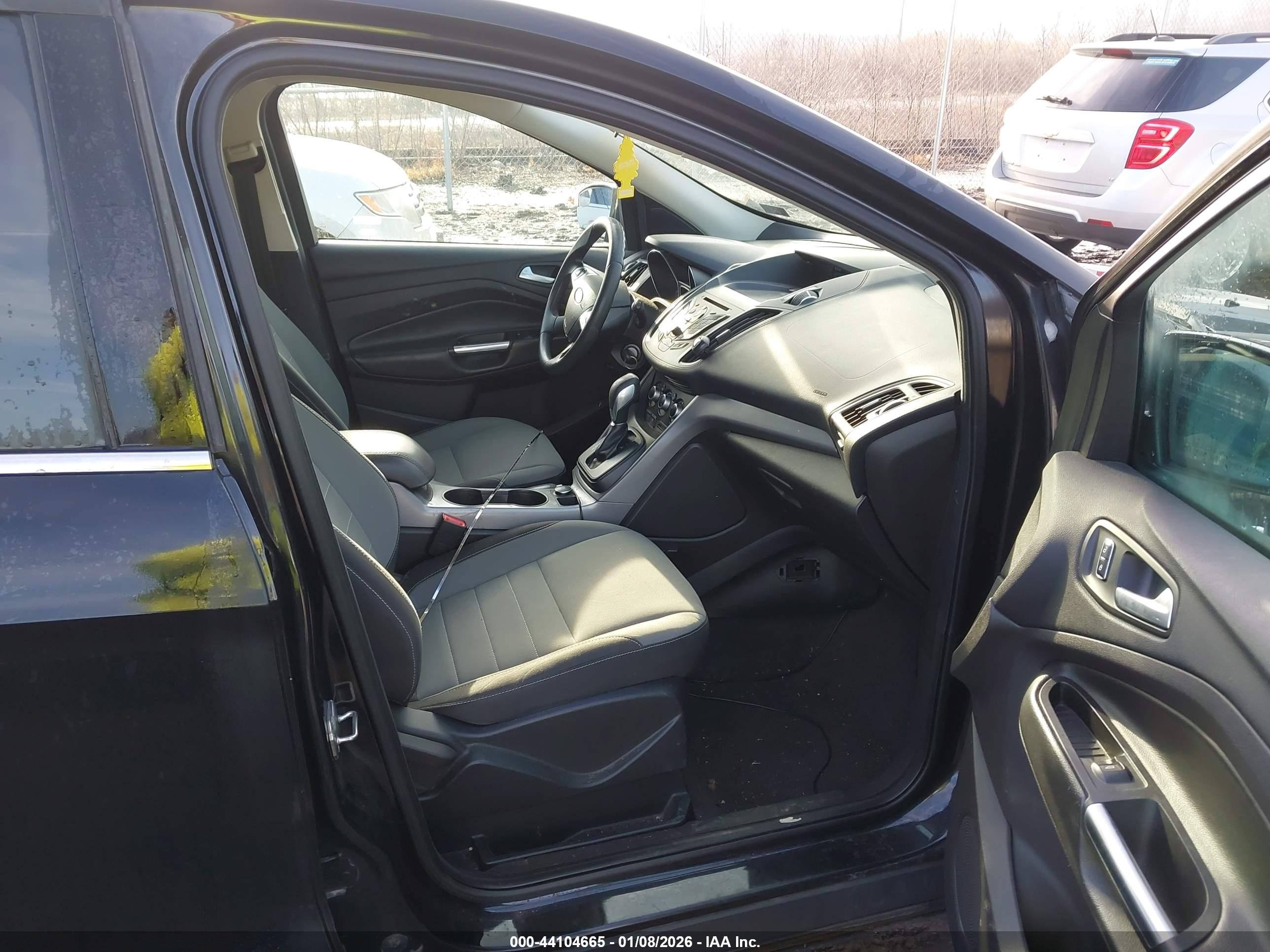 FORD ESCAPE image 5