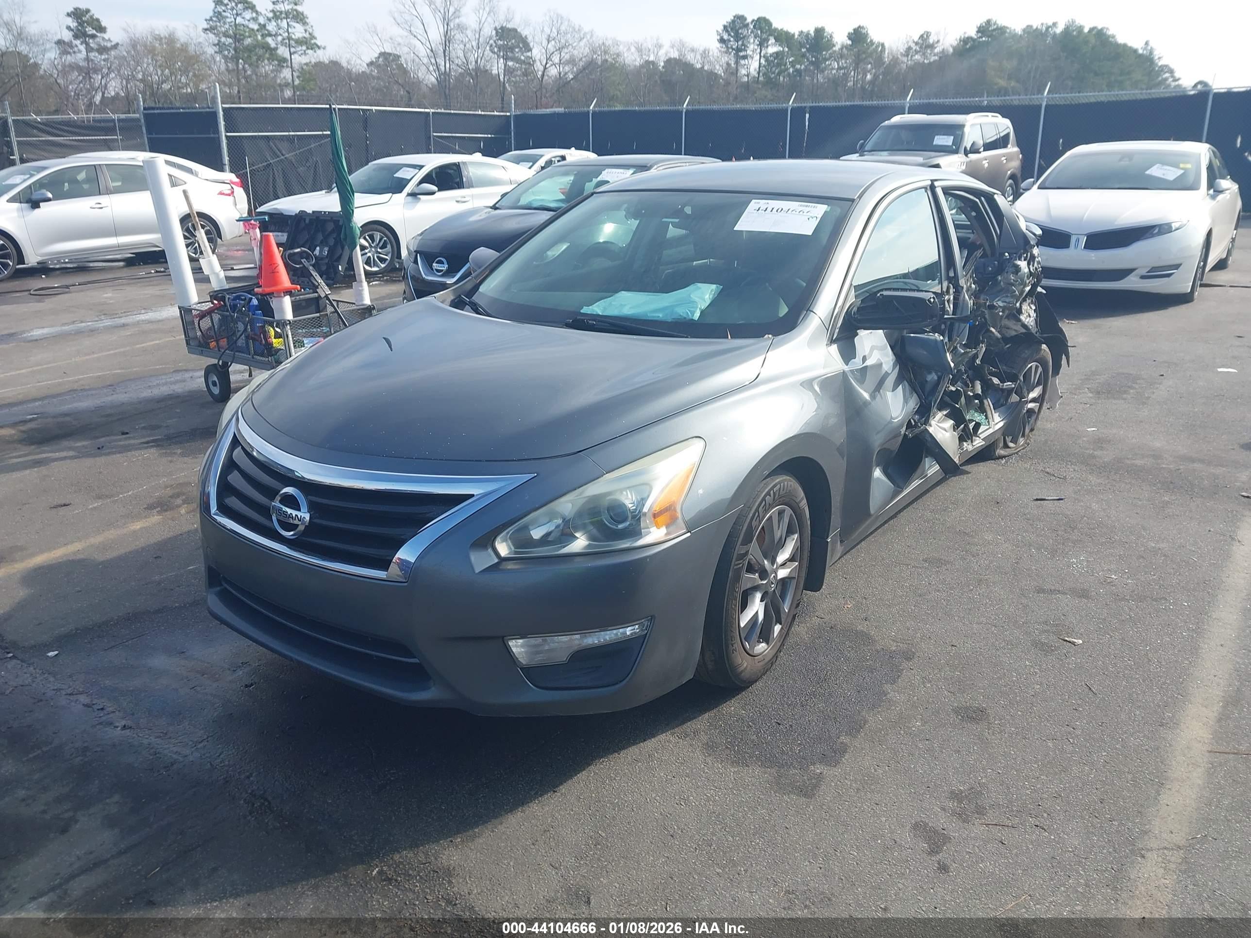 NISSAN ALTIMA image 2