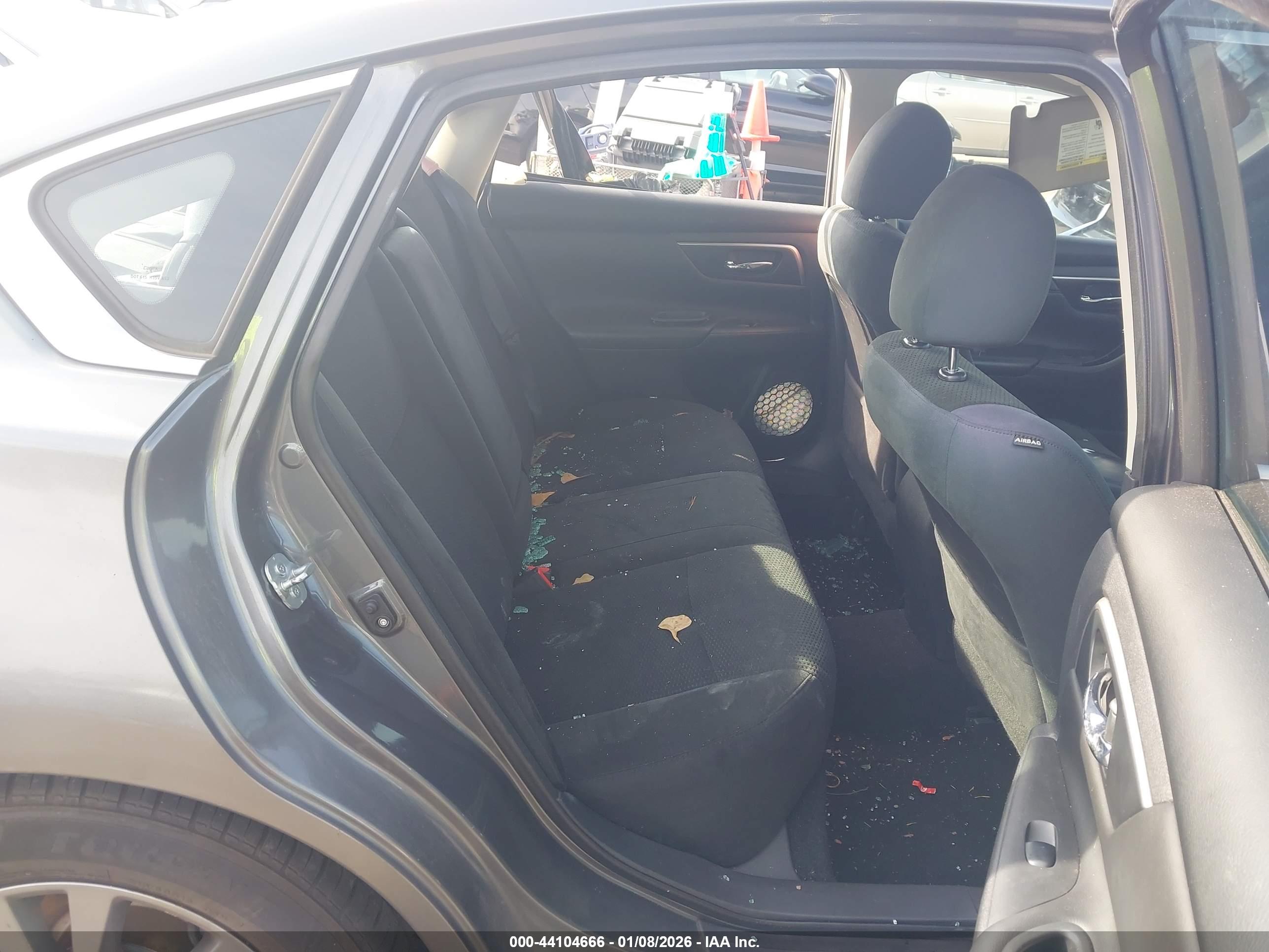 NISSAN ALTIMA image 8