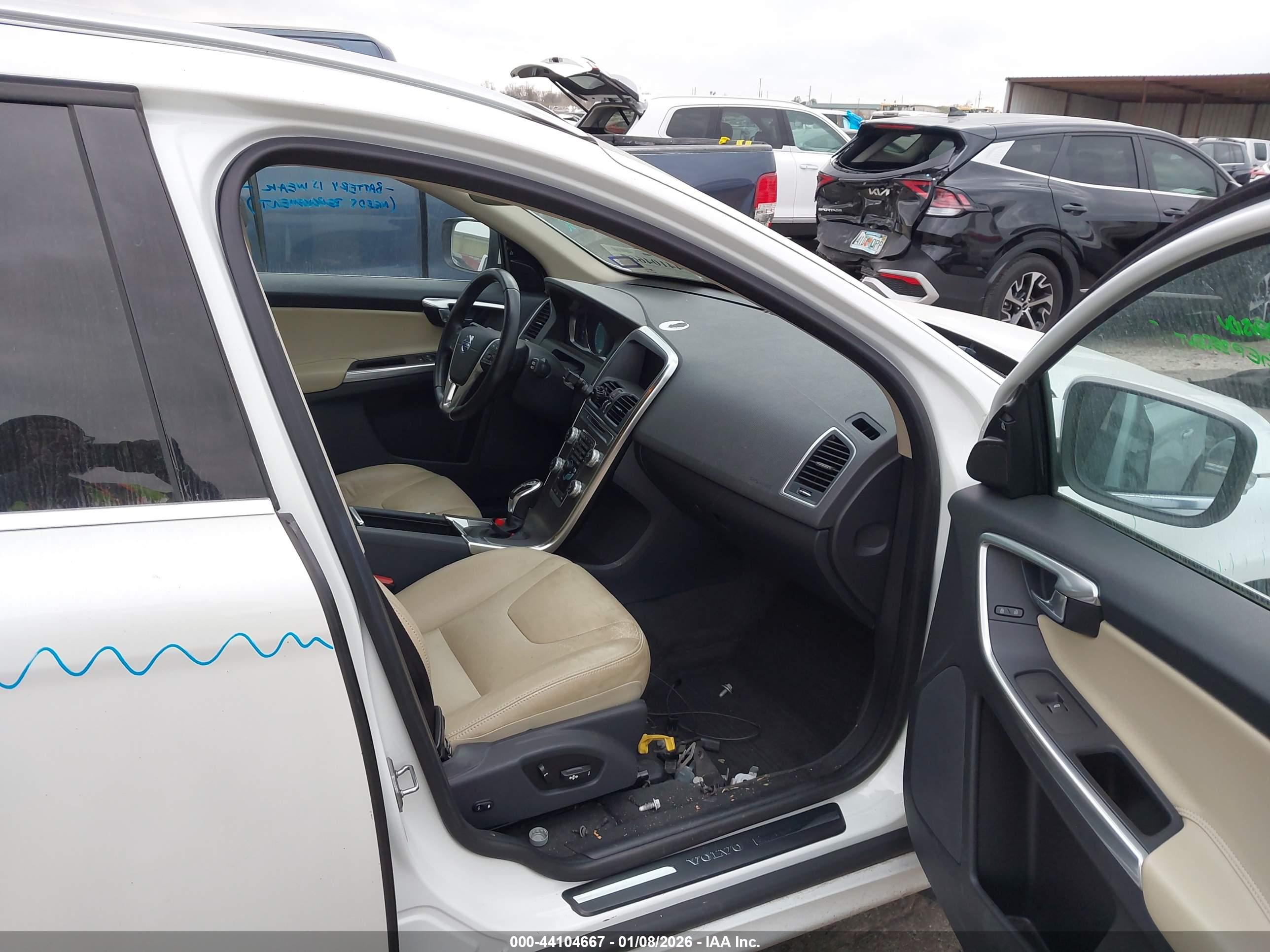 VOLVO XC60 image 5