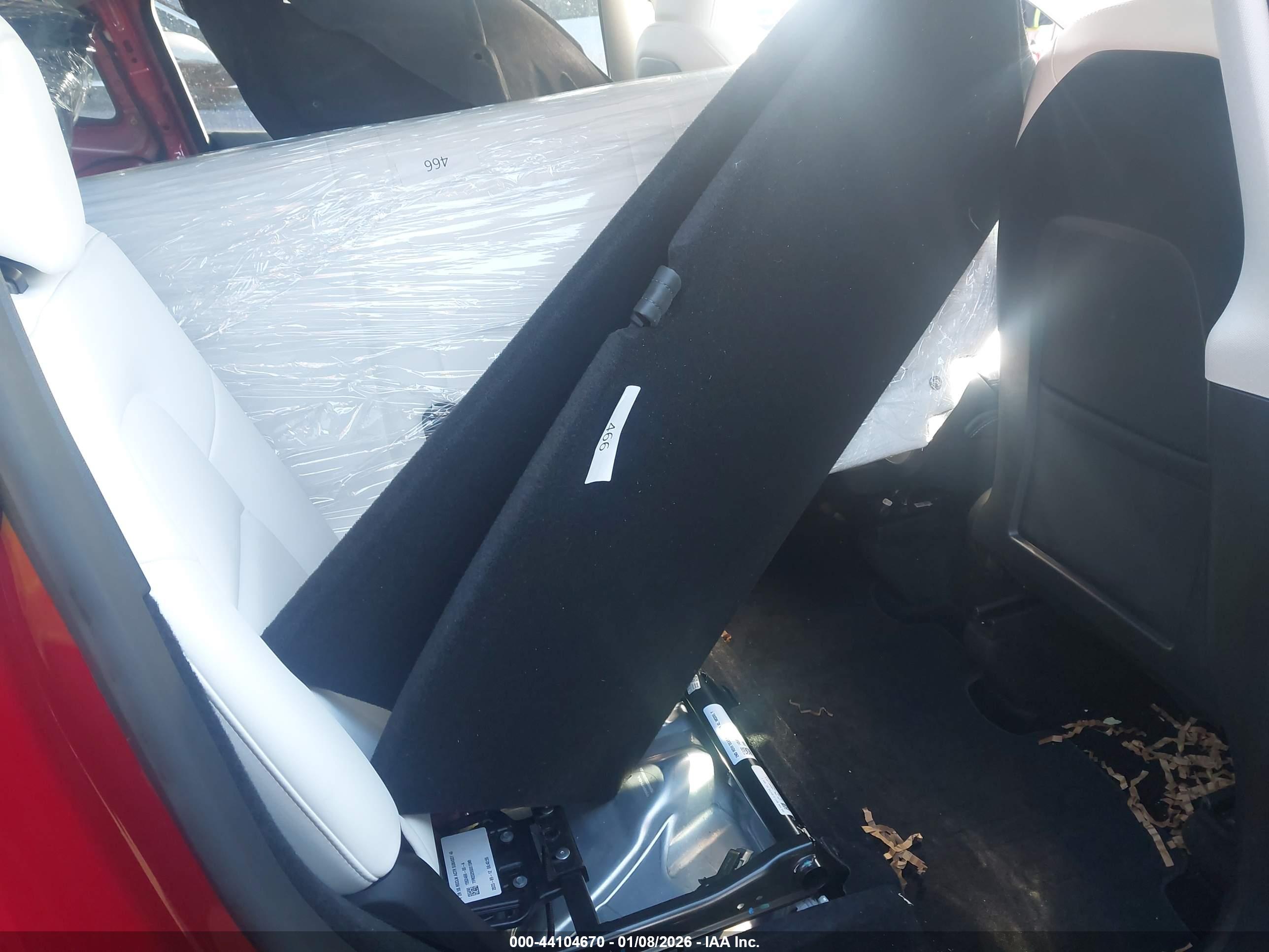 TESLA MODEL image 8
