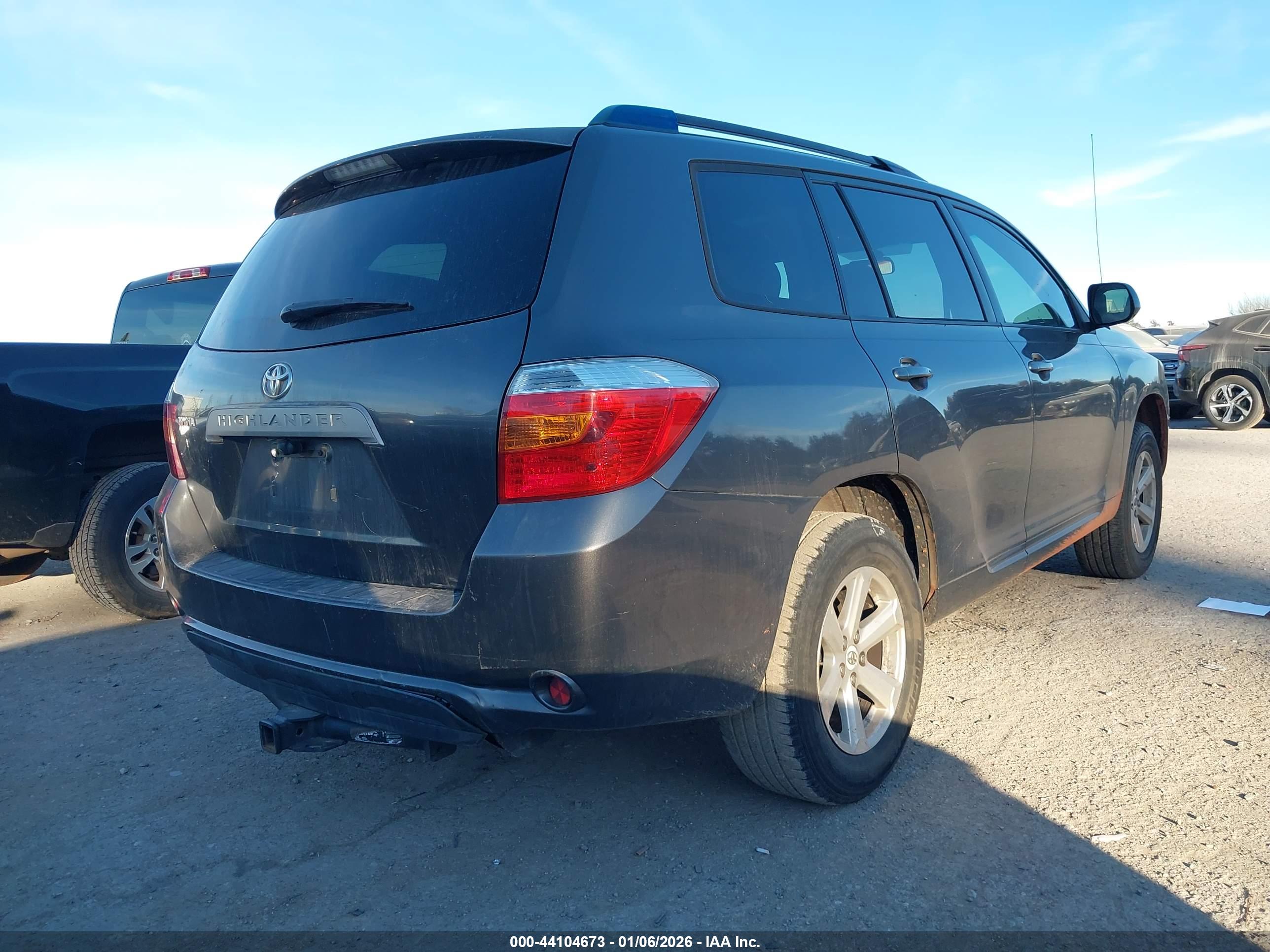 TOYOTA HIGHLANDER image 4