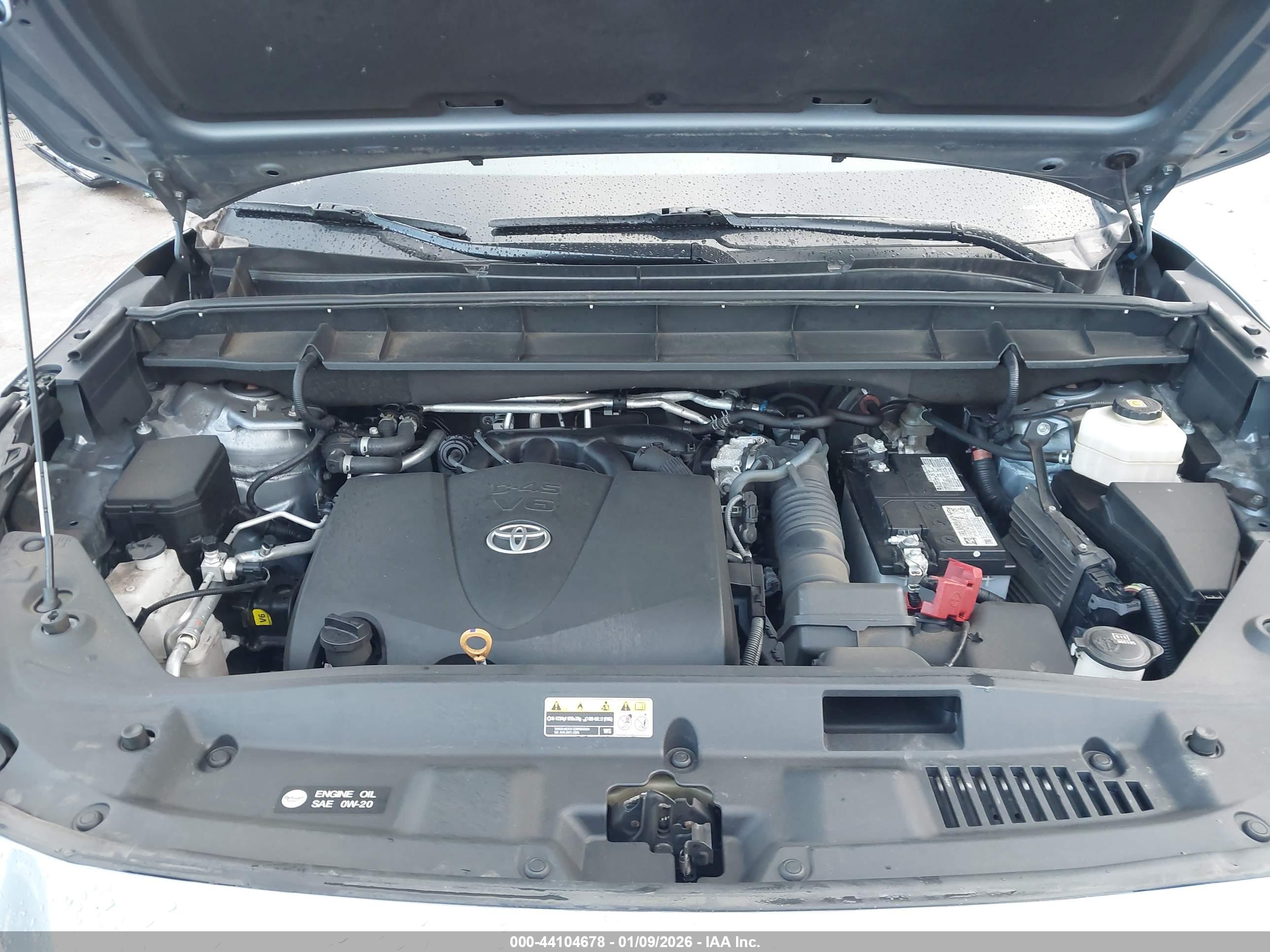 TOYOTA HIGHLANDER image 10