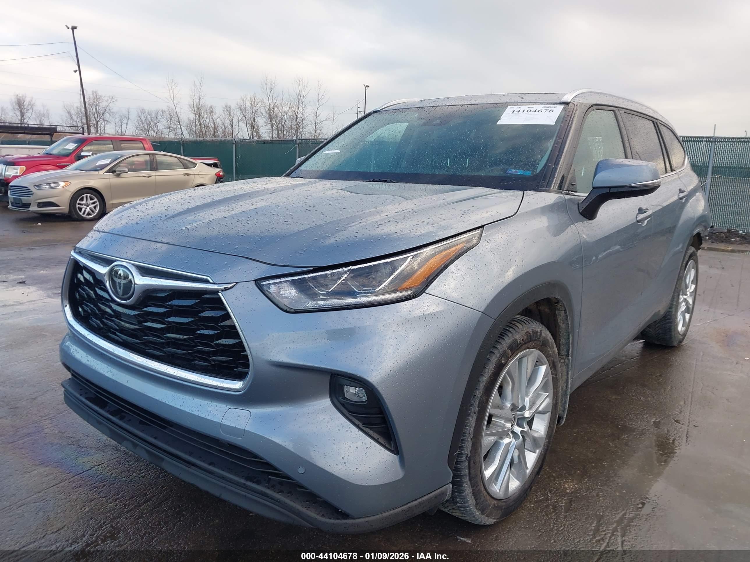 TOYOTA HIGHLANDER image 2