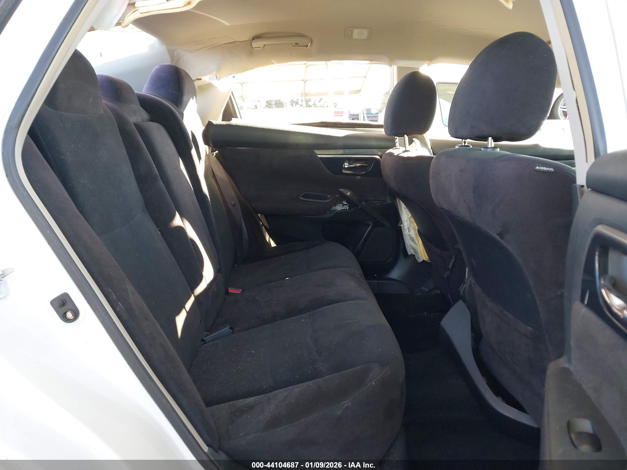 NISSAN ALTIMA image 8