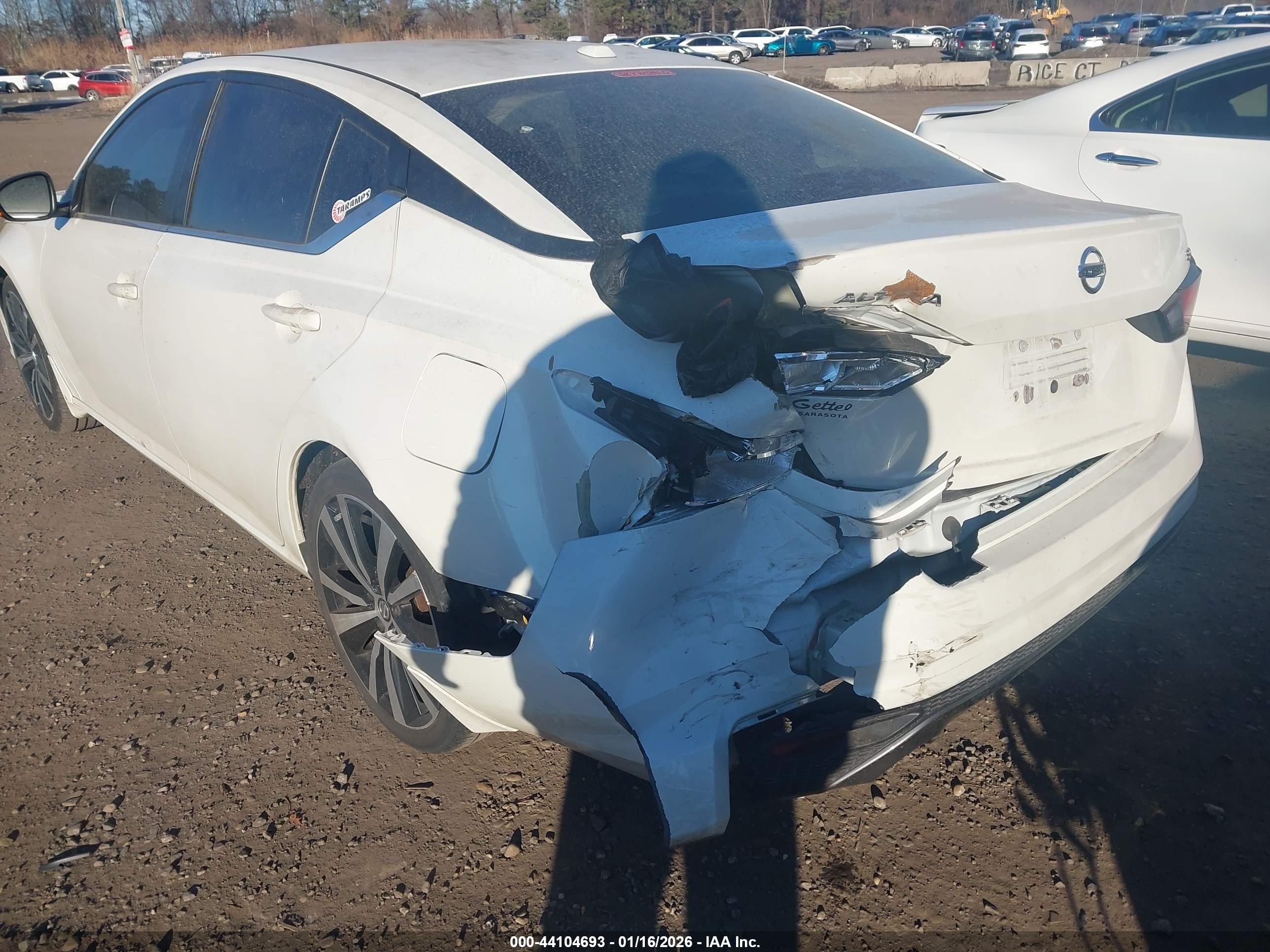 NISSAN ALTIMA image 6