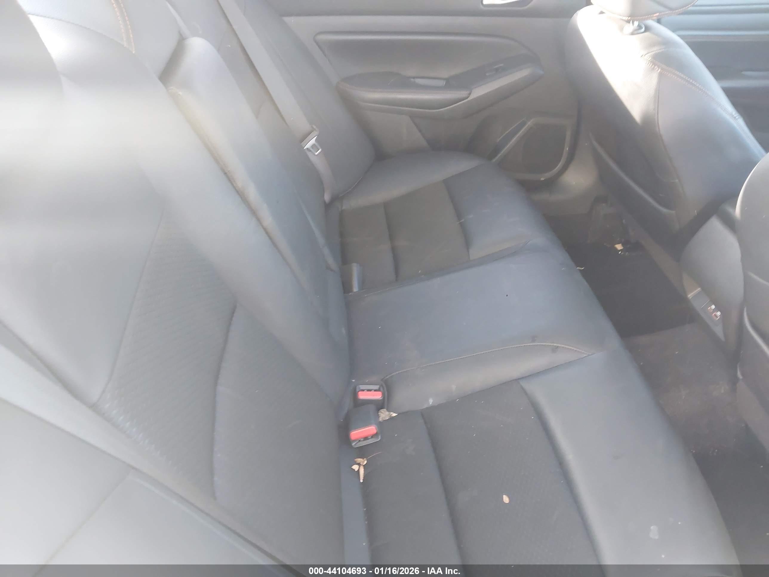 NISSAN ALTIMA image 8