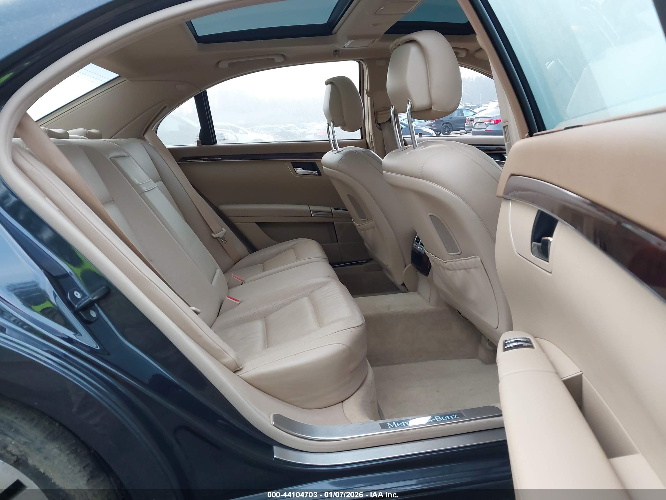 MERCEDES-BENZ S image 8