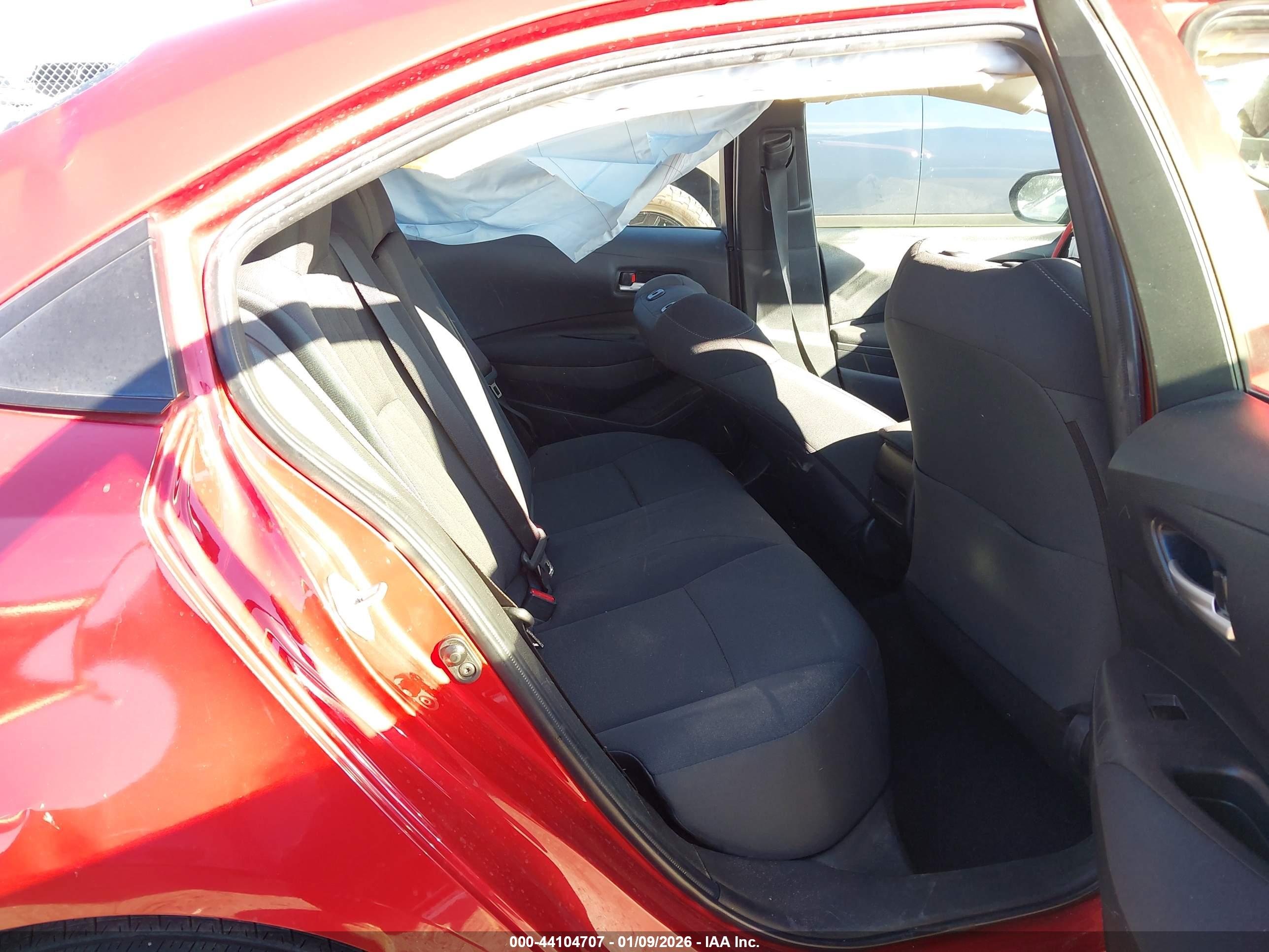 TOYOTA COROLLA image 8