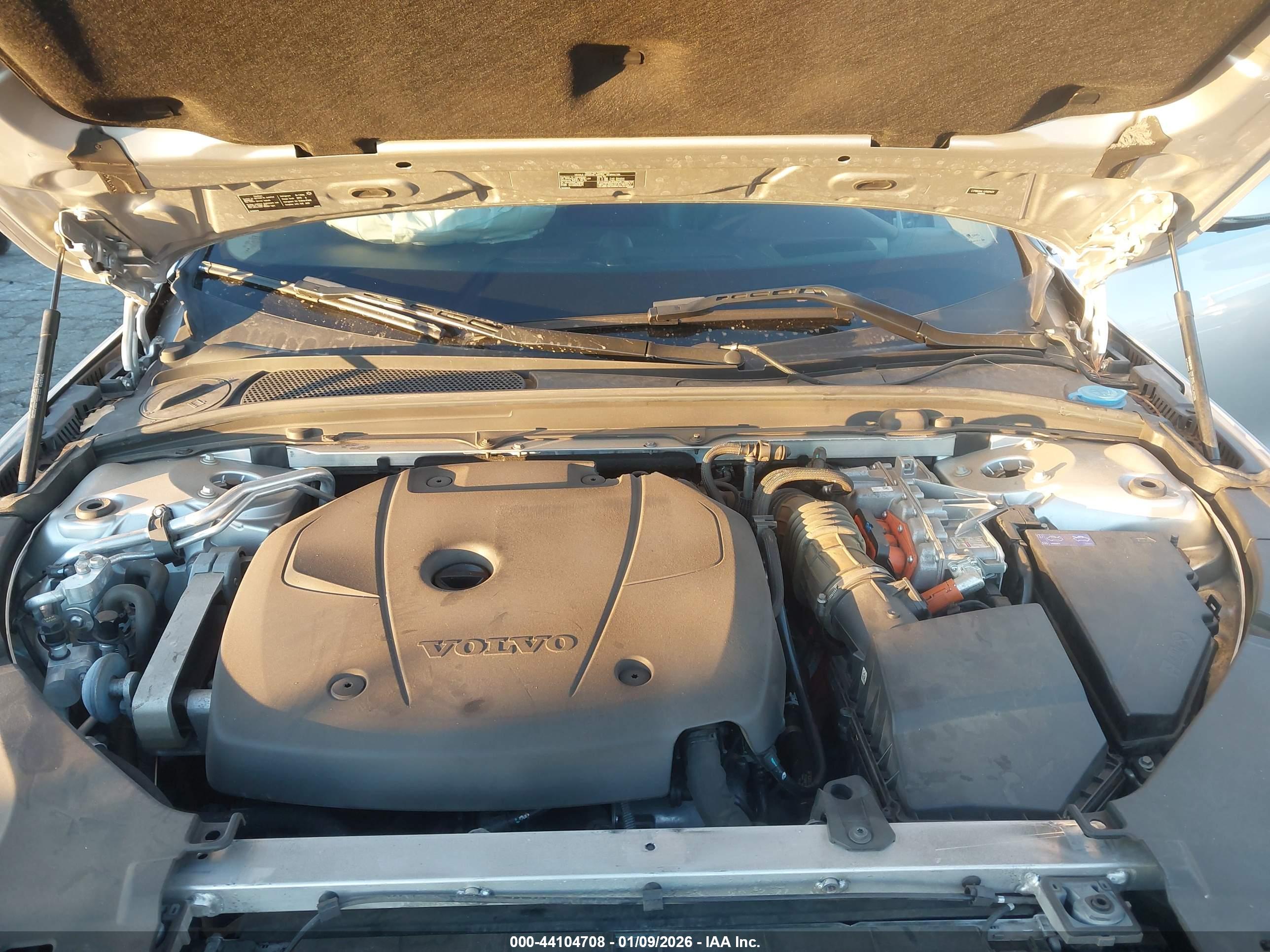 VOLVO S90 image 10
