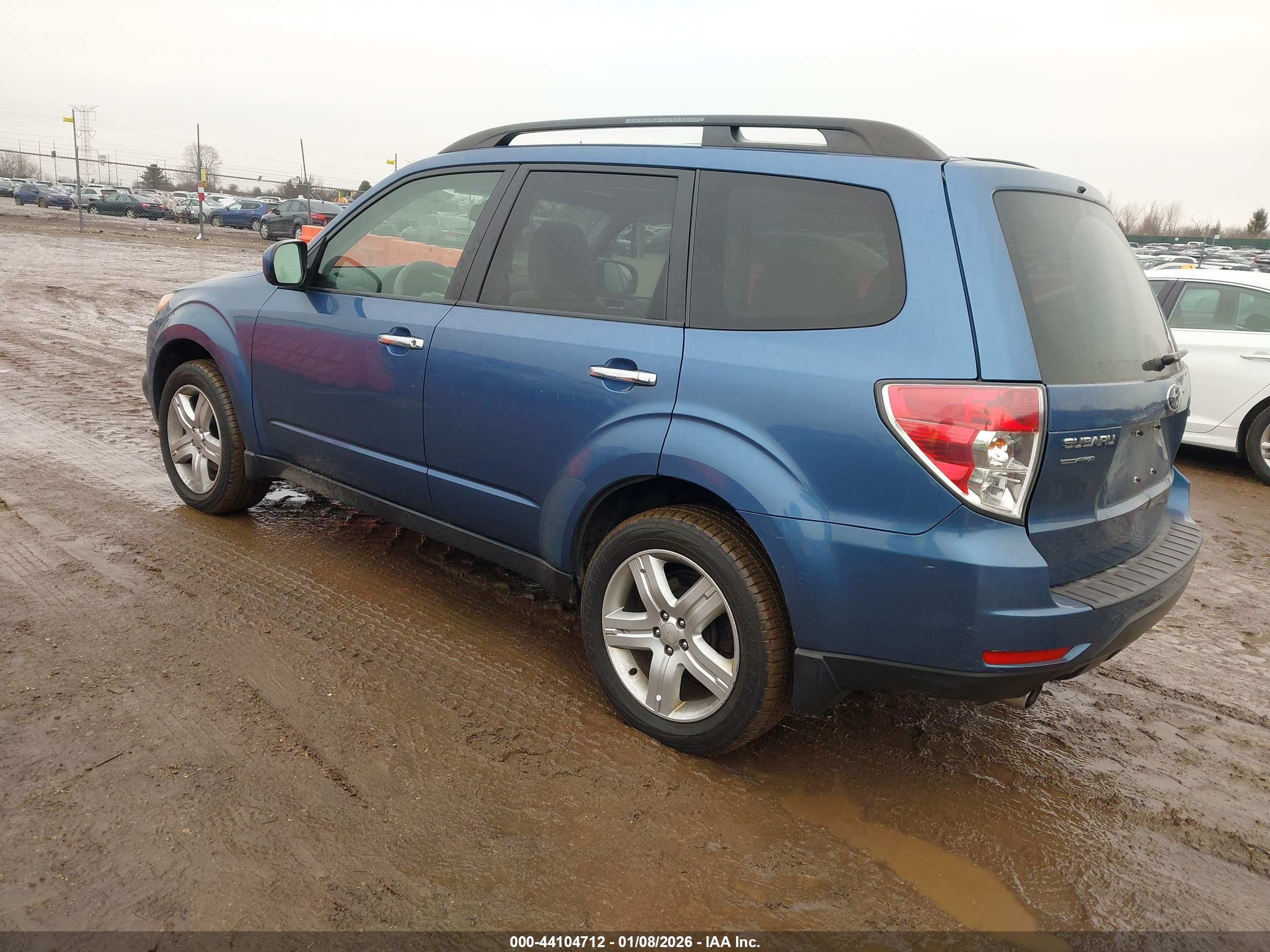 SUBARU FORESTER image 3