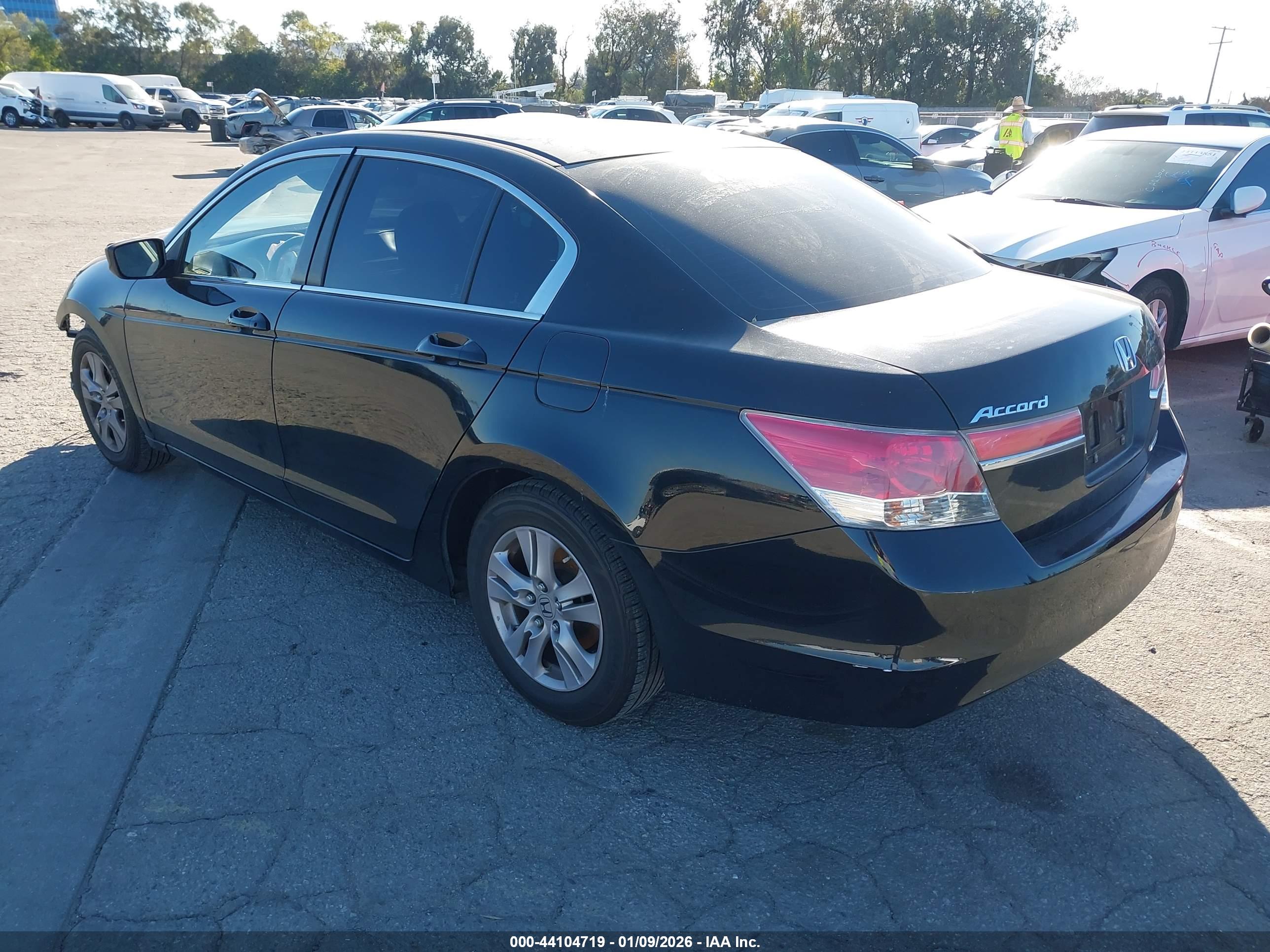 HONDA ACCORD image 3