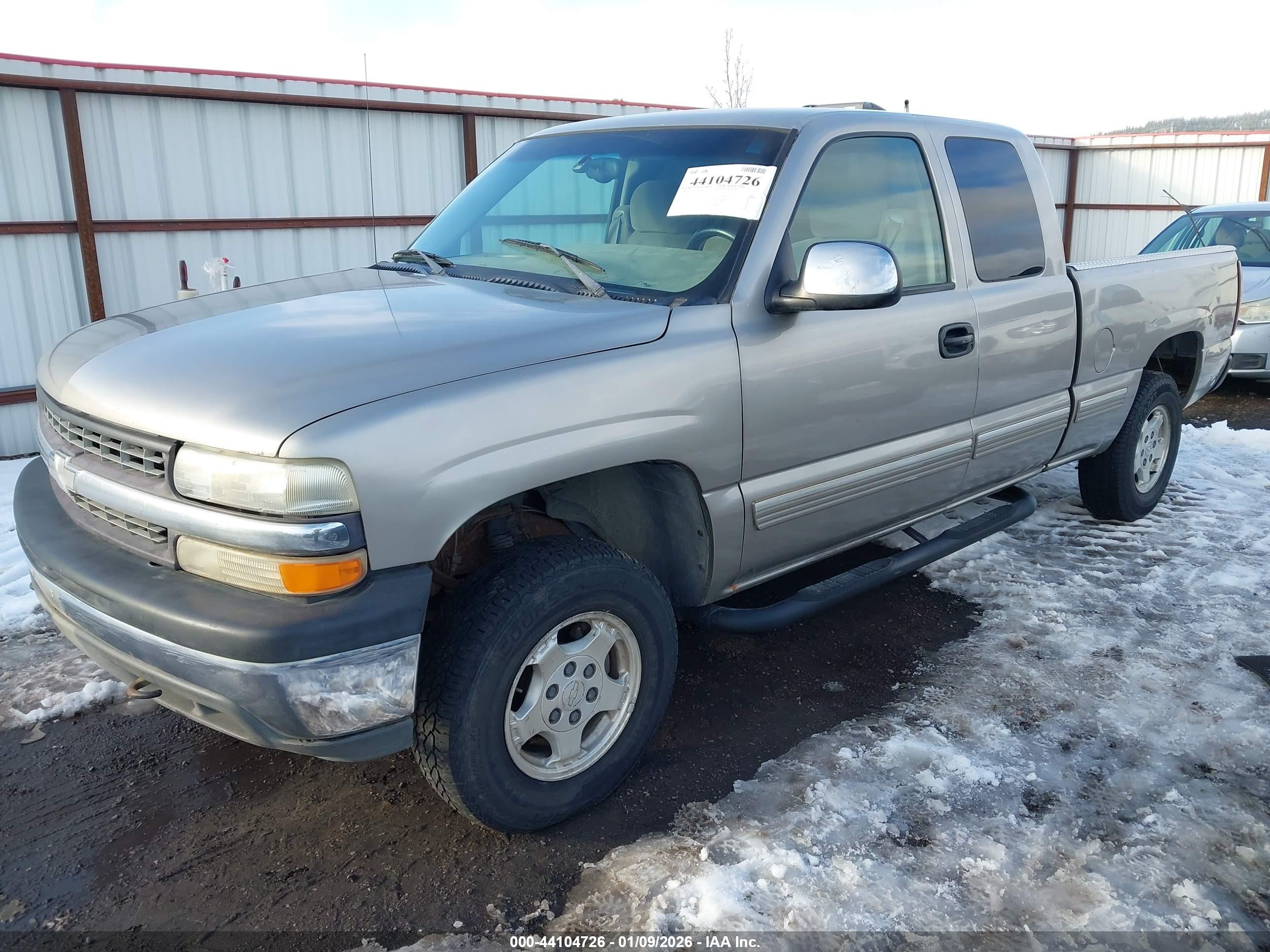 CHEVROLET SILVERADO image 2