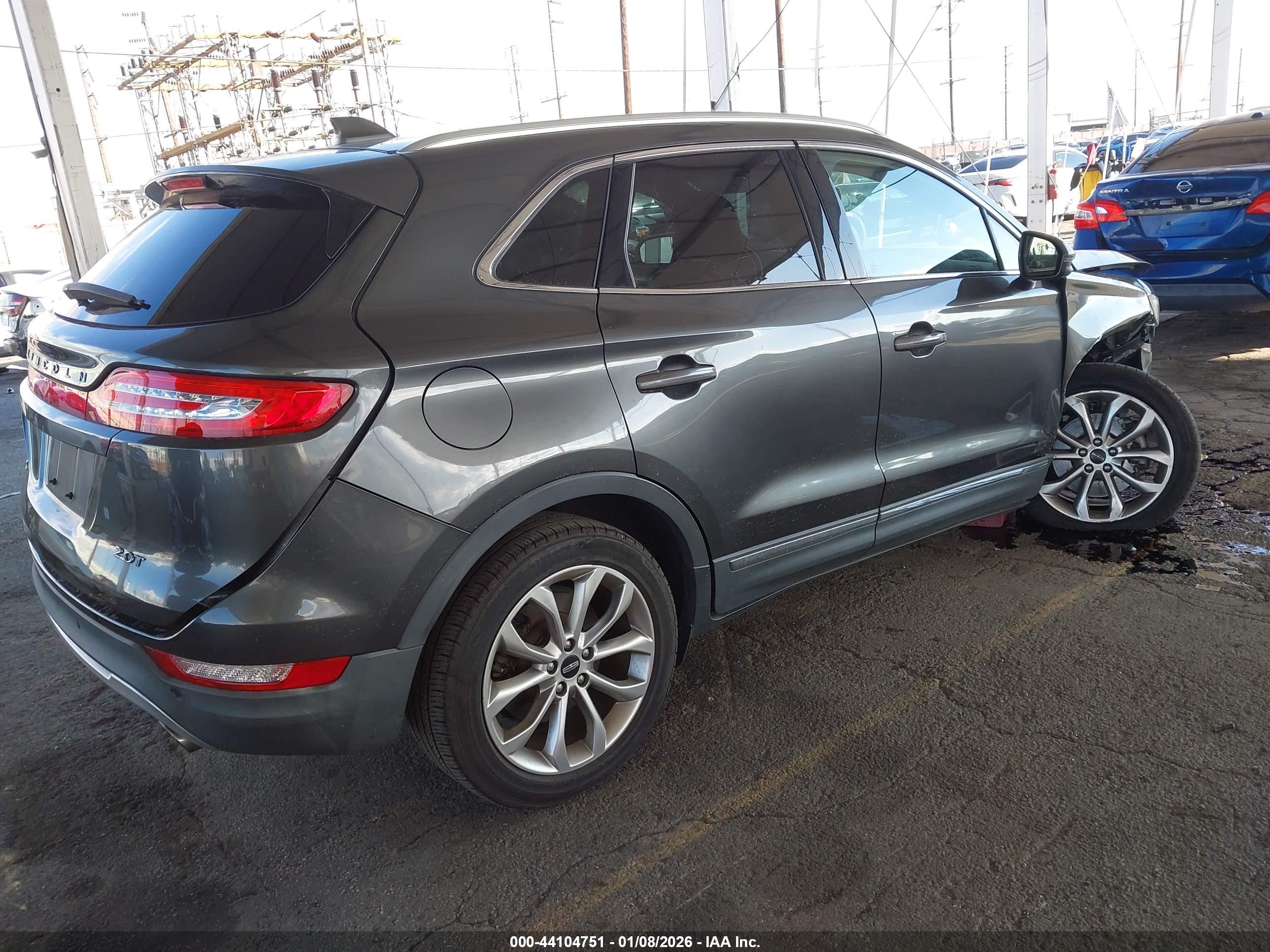 LINCOLN MKC image 4