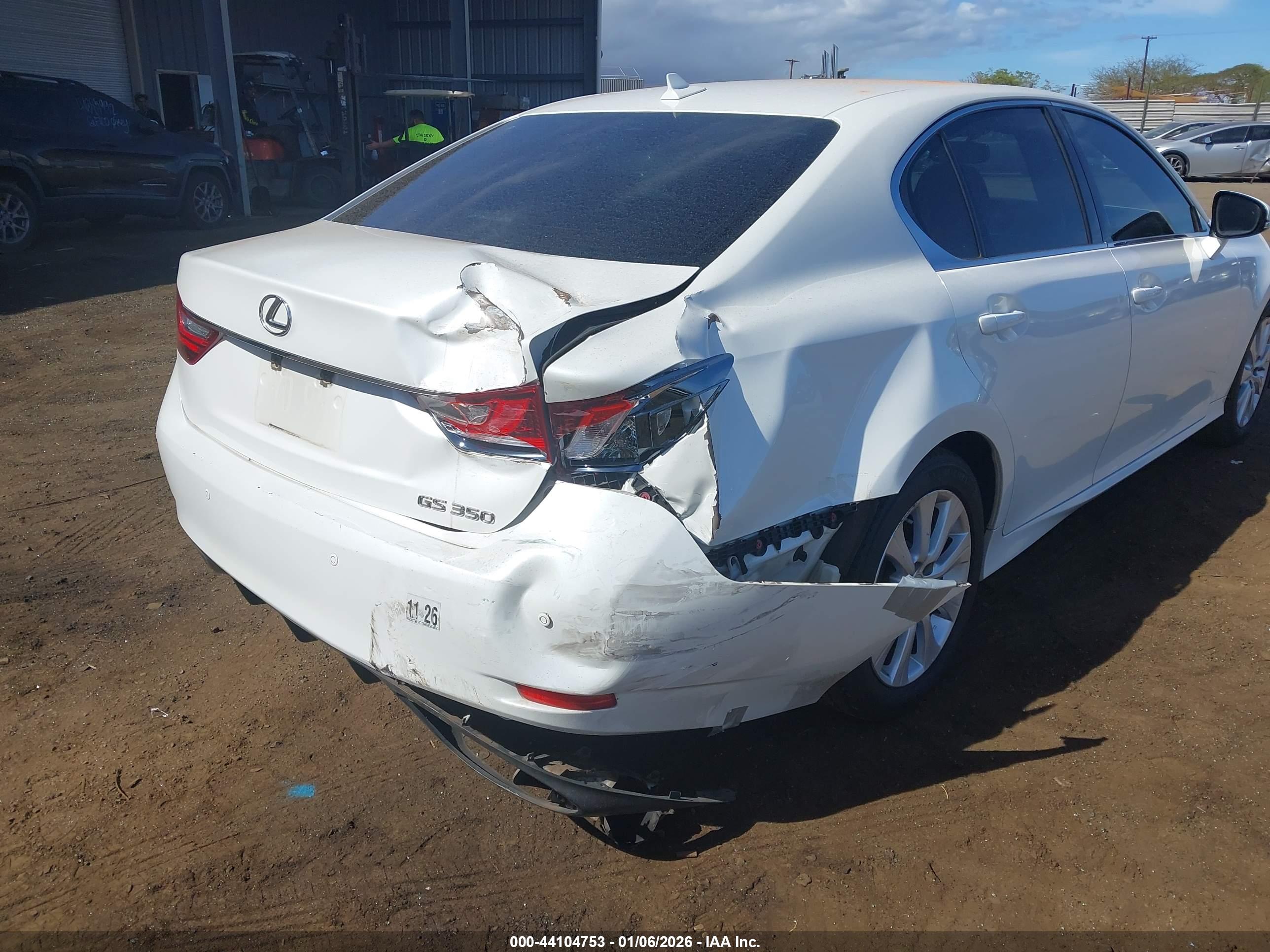 LEXUS GS image 6