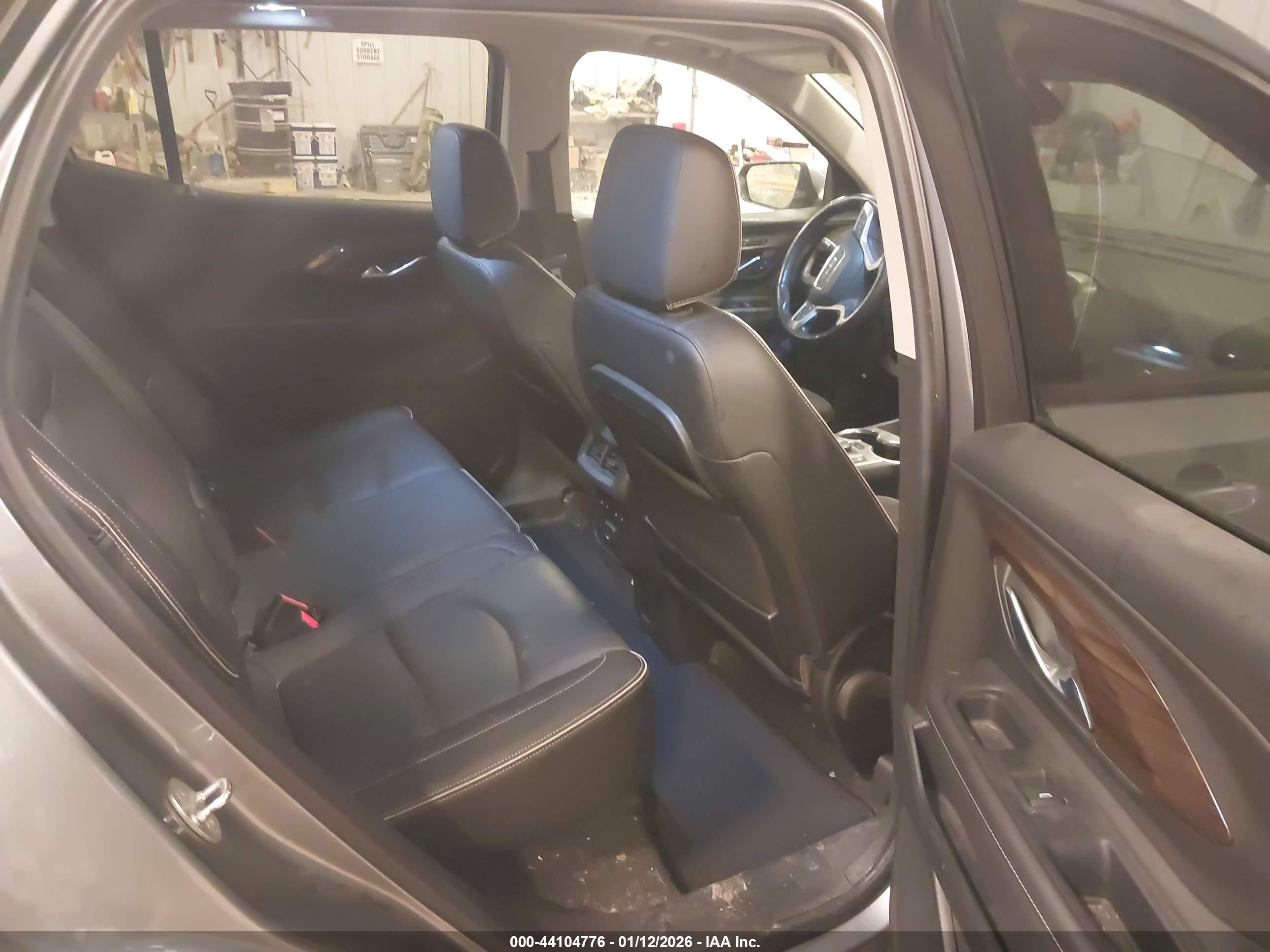 GMC TERRAIN image 8