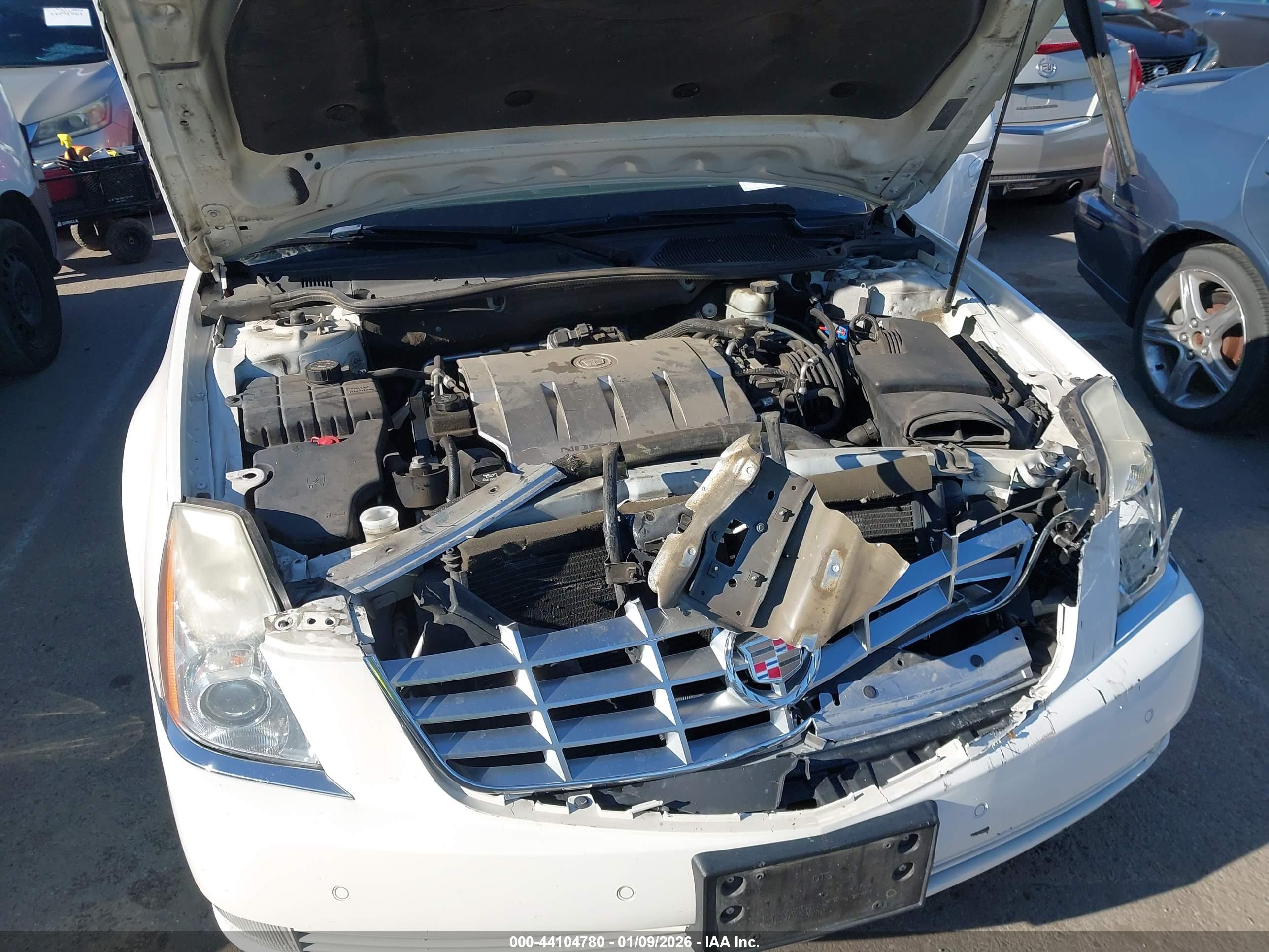 CADILLAC DTS image 10