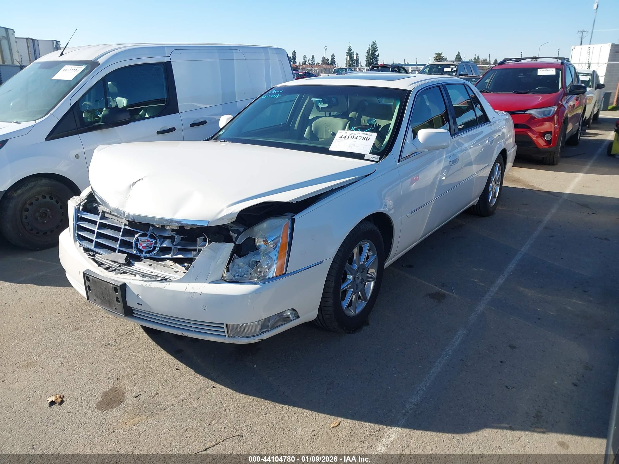 CADILLAC DTS image 2