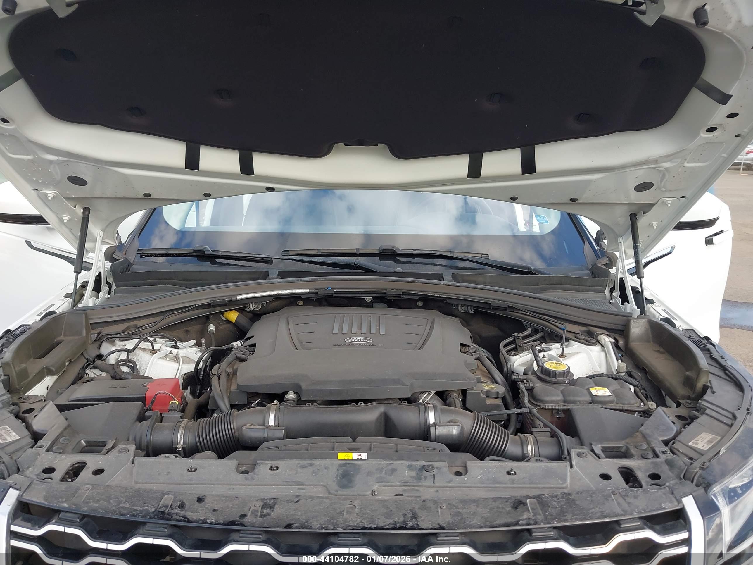 LAND ROVER image 10