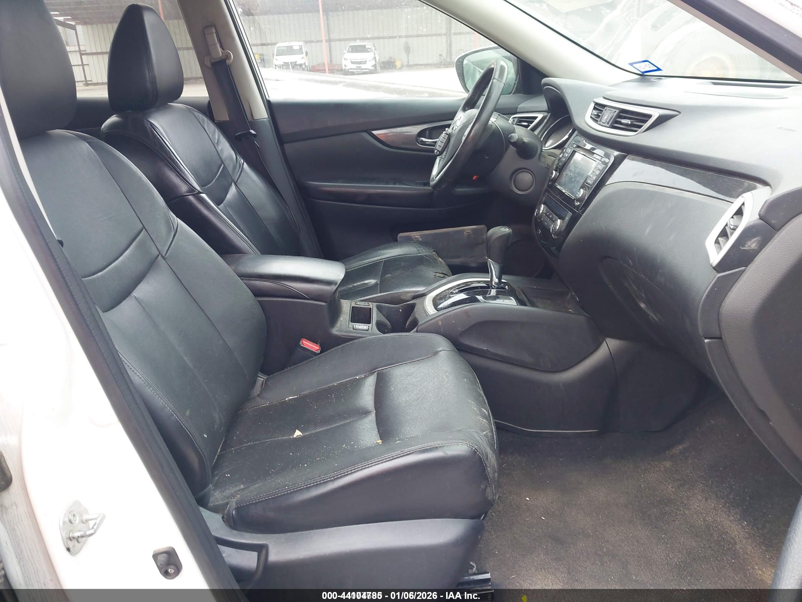 NISSAN ROGUE image 5