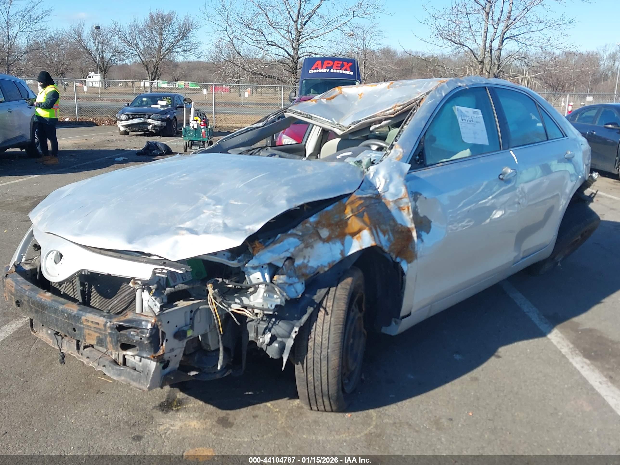 TOYOTA CAMRY image 2