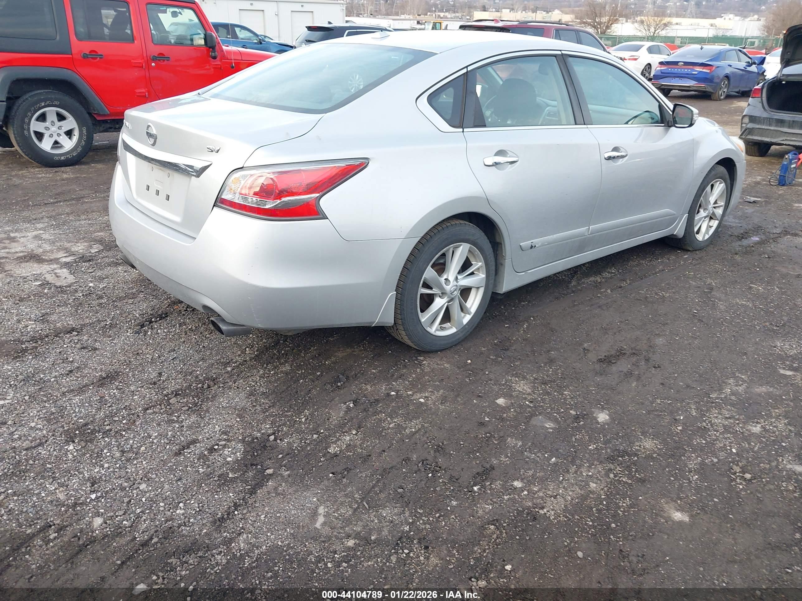 NISSAN ALTIMA image 4