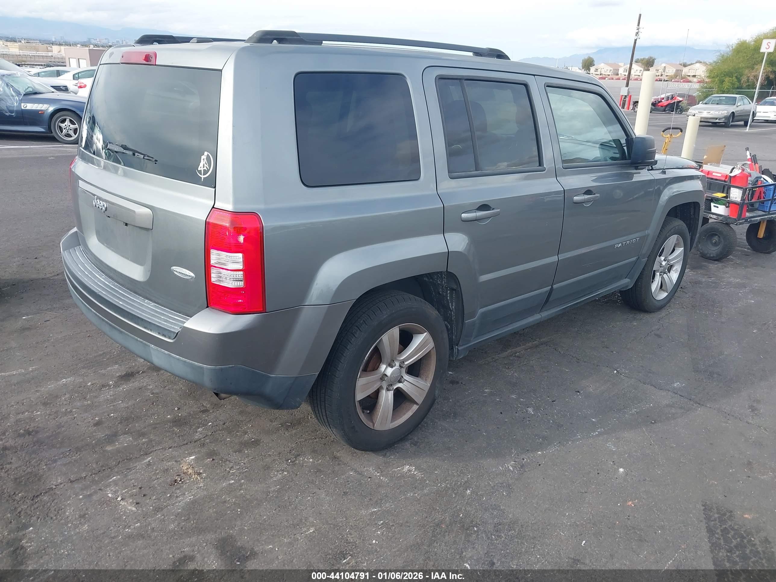 JEEP PATRIOT image 4