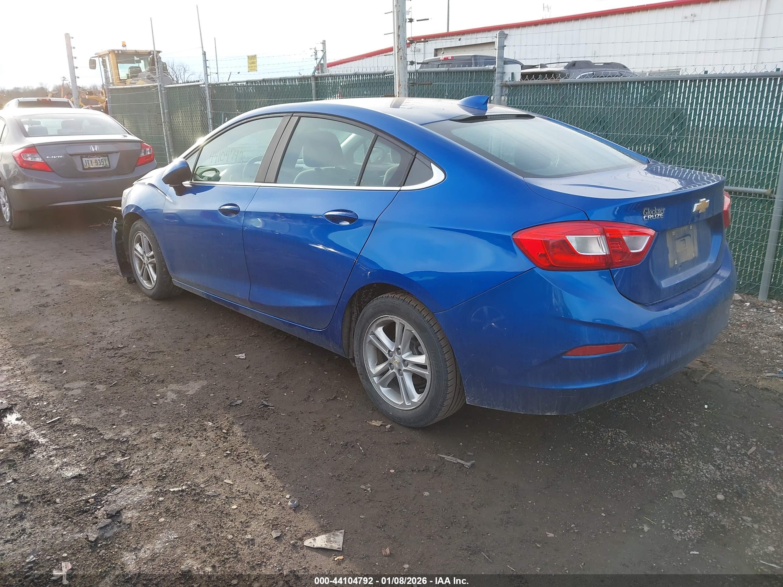 CHEVROLET CRUZE image 3