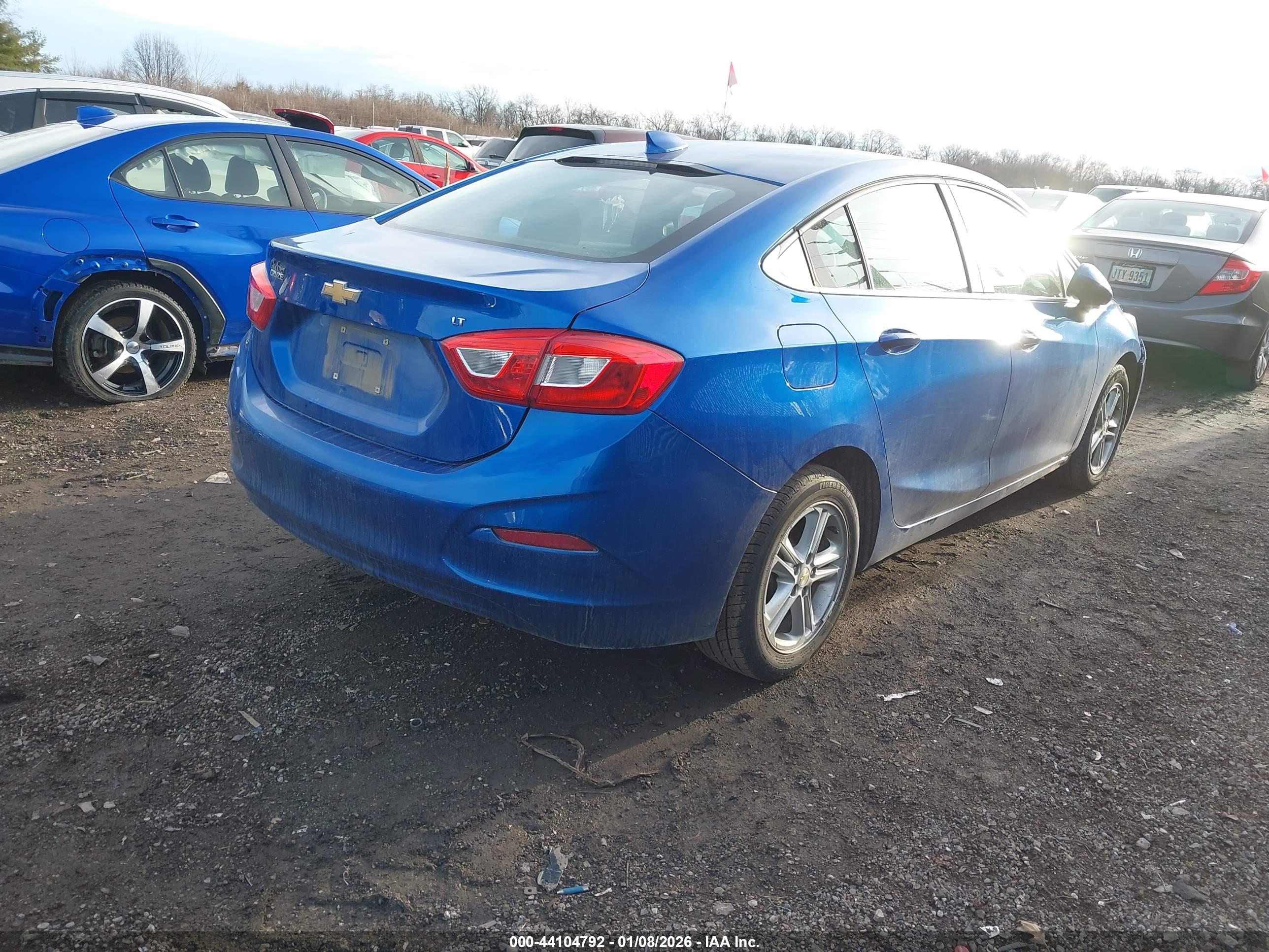 CHEVROLET CRUZE image 4
