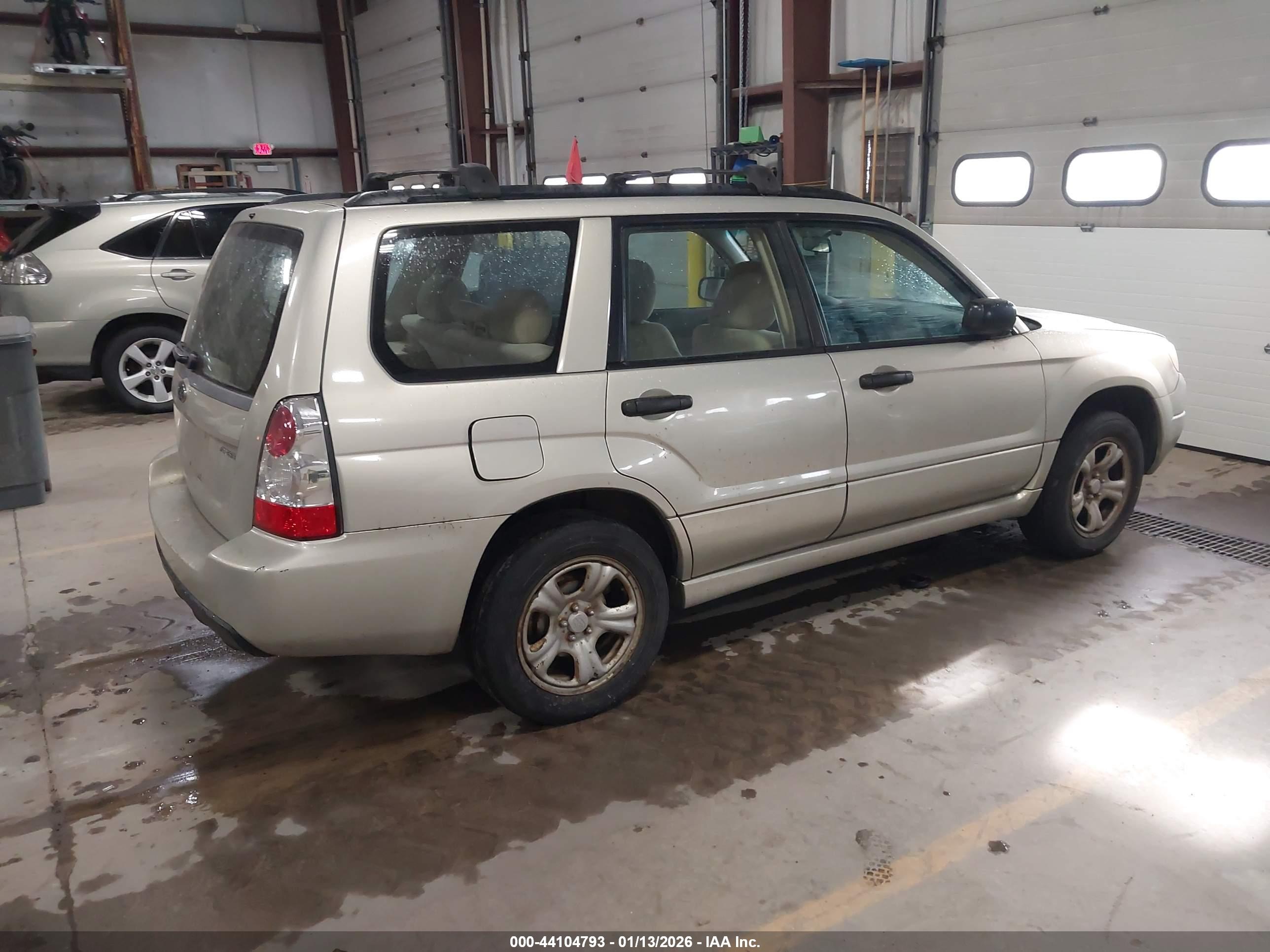 SUBARU FORESTER image 4