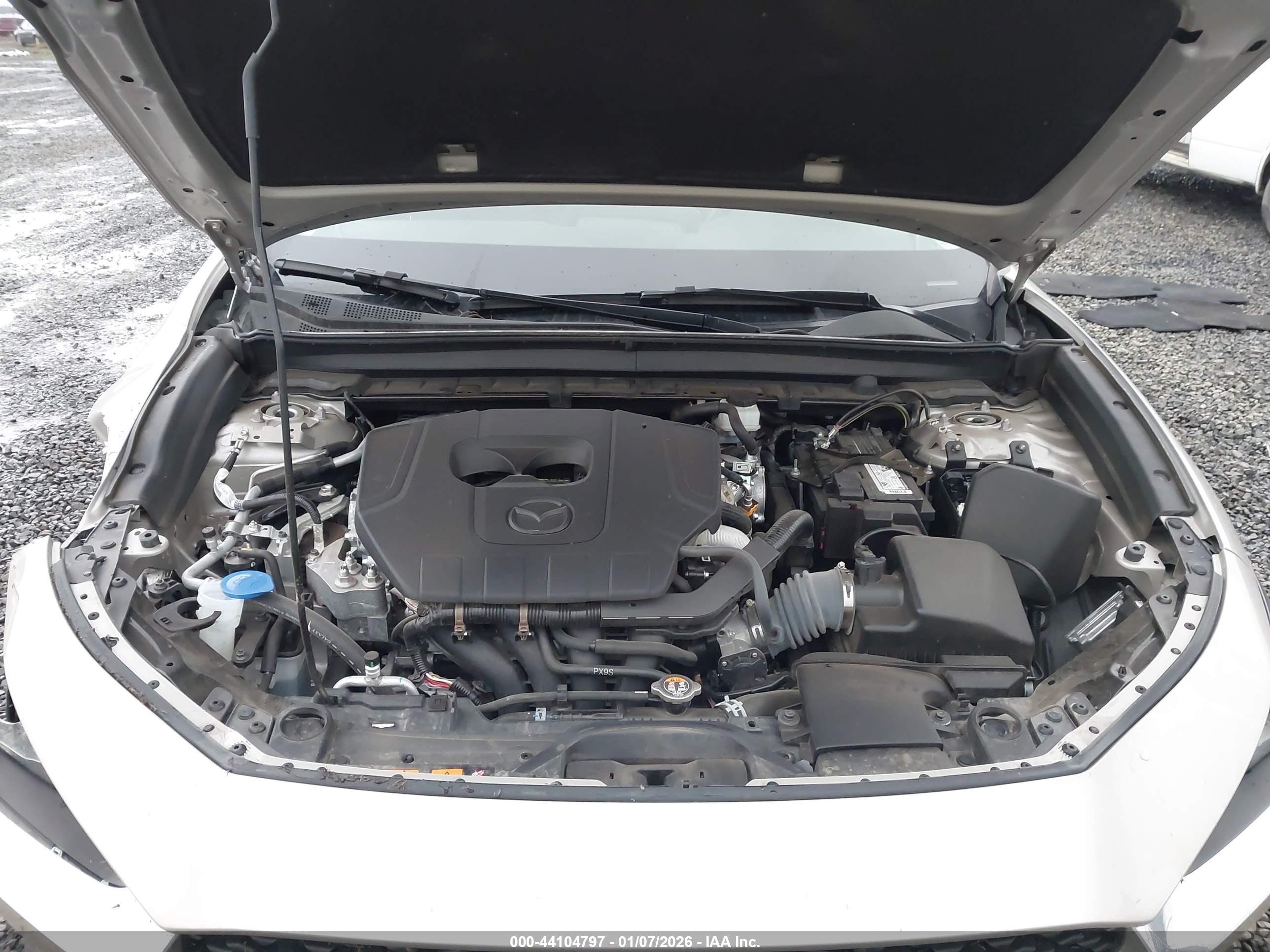 MAZDA CX-30 image 10