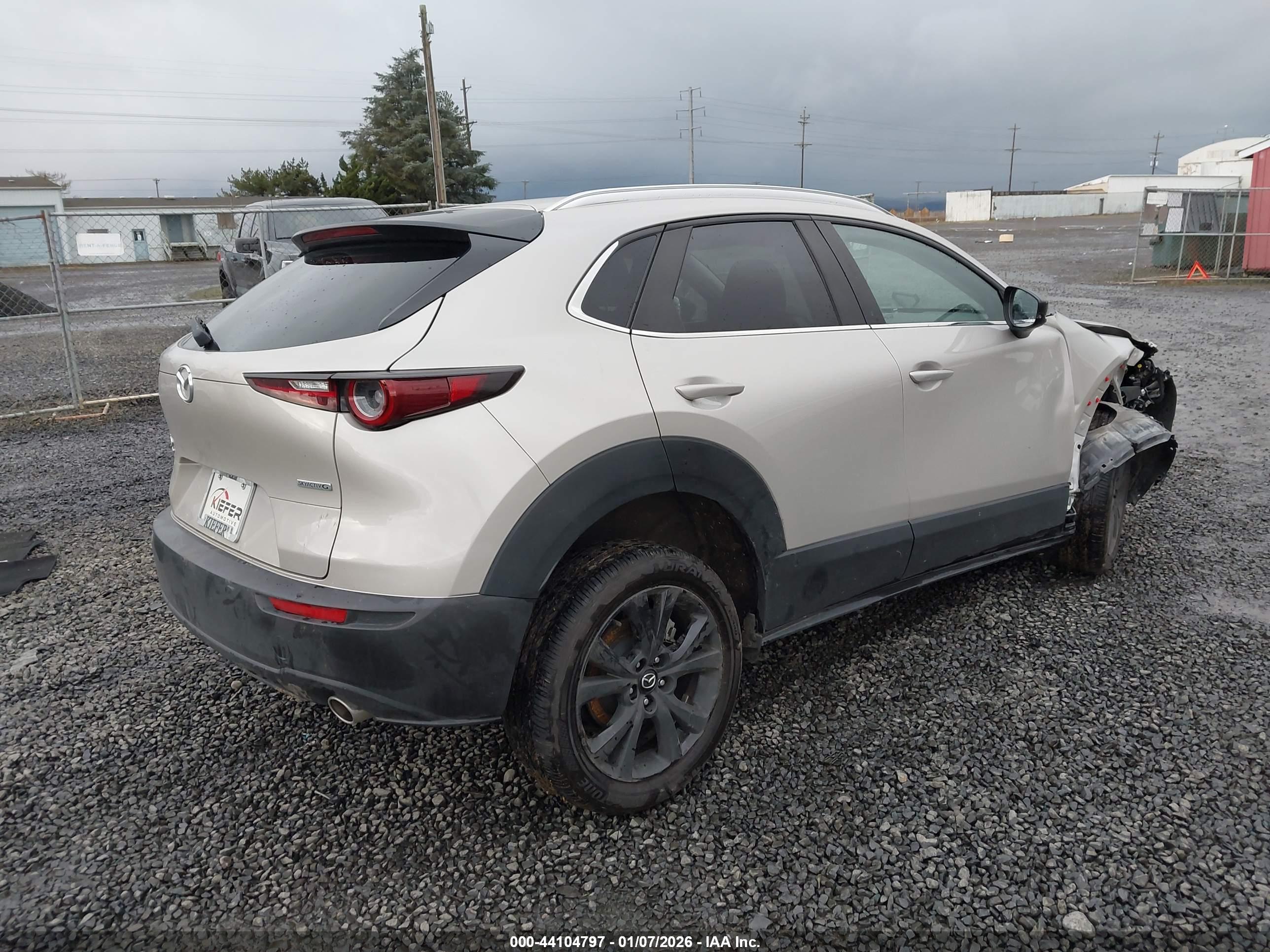 MAZDA CX-30 image 4