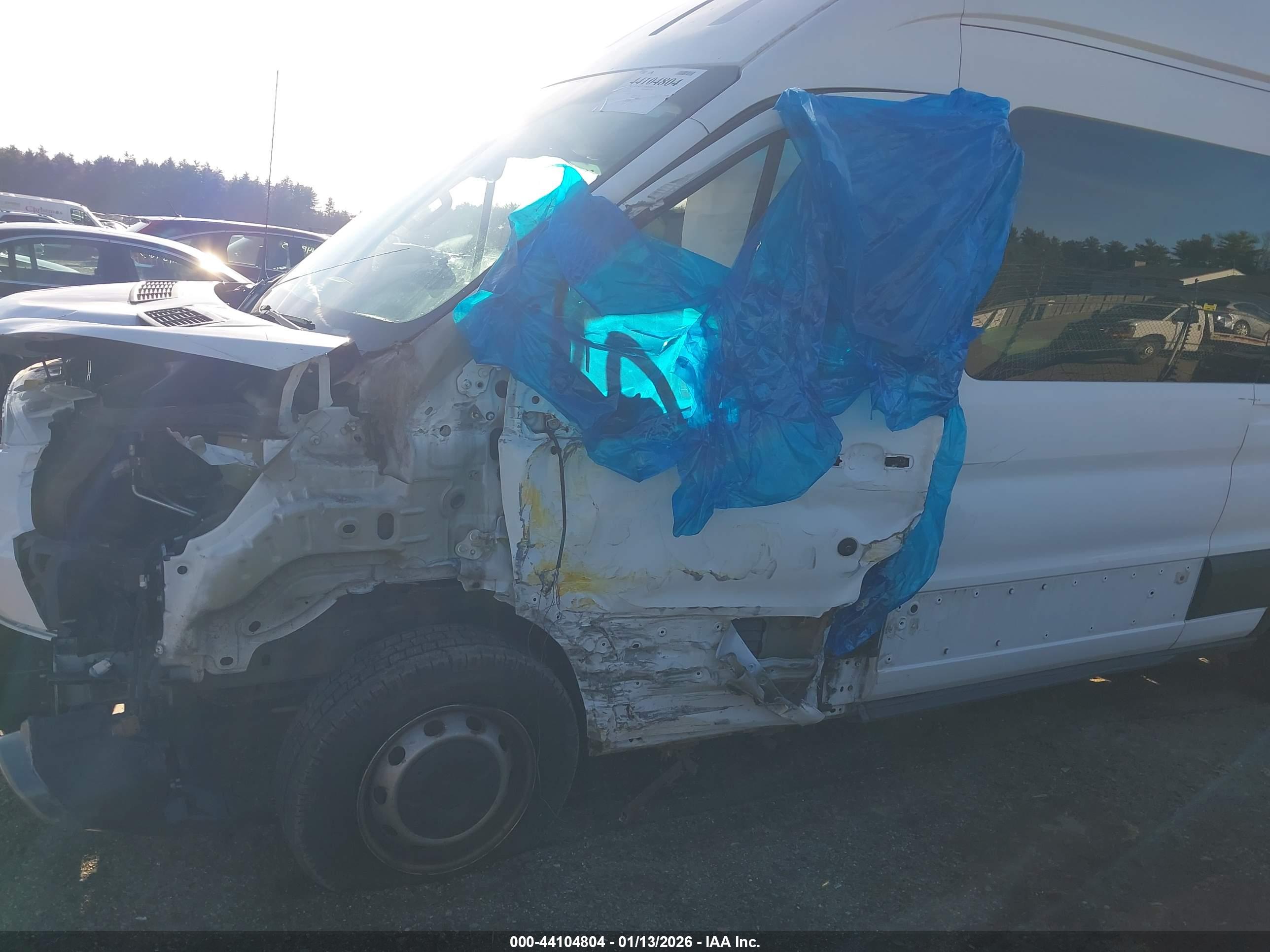 FORD TRANSIT-350 image 6