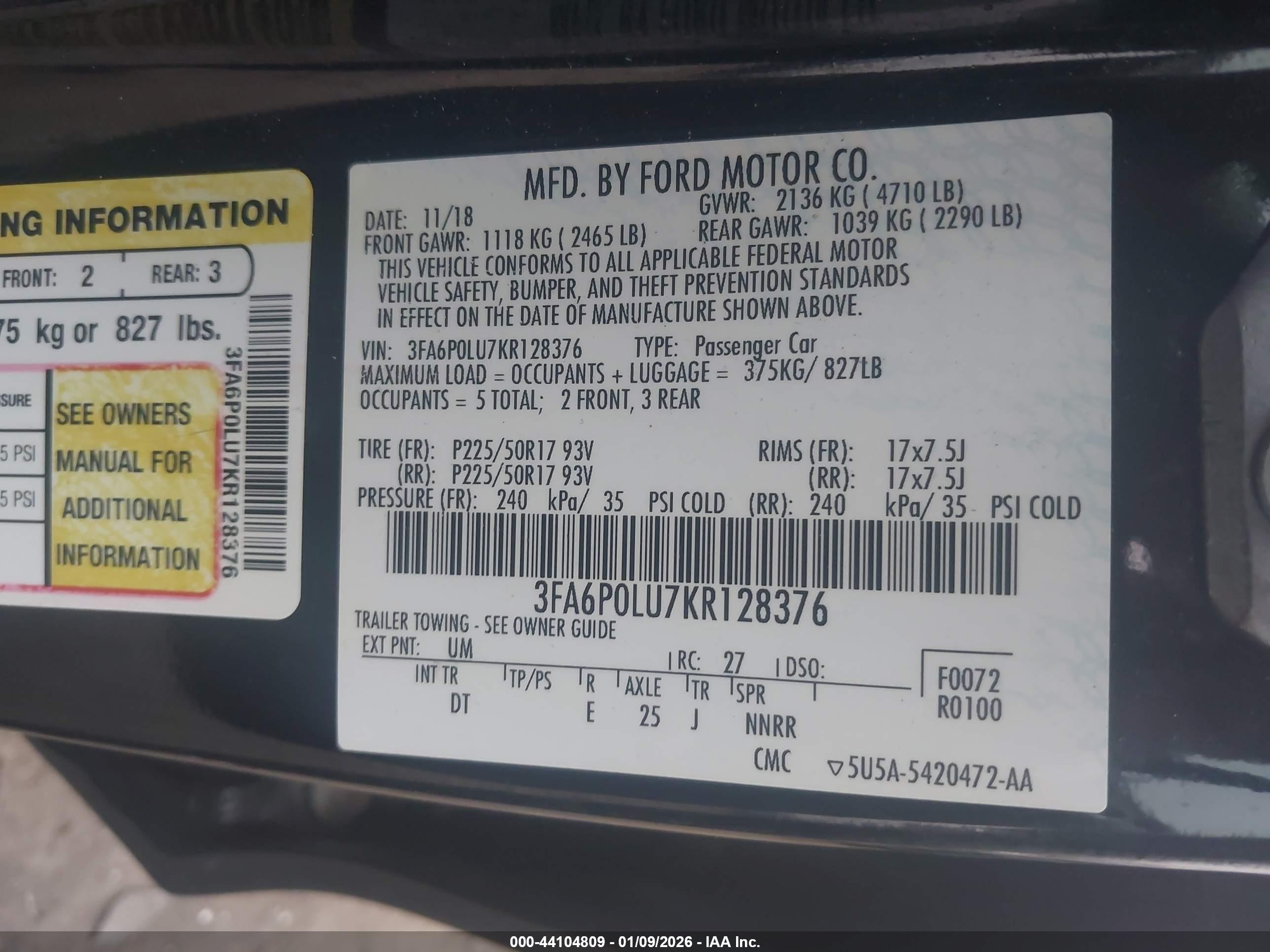 FORD FUSION image 9