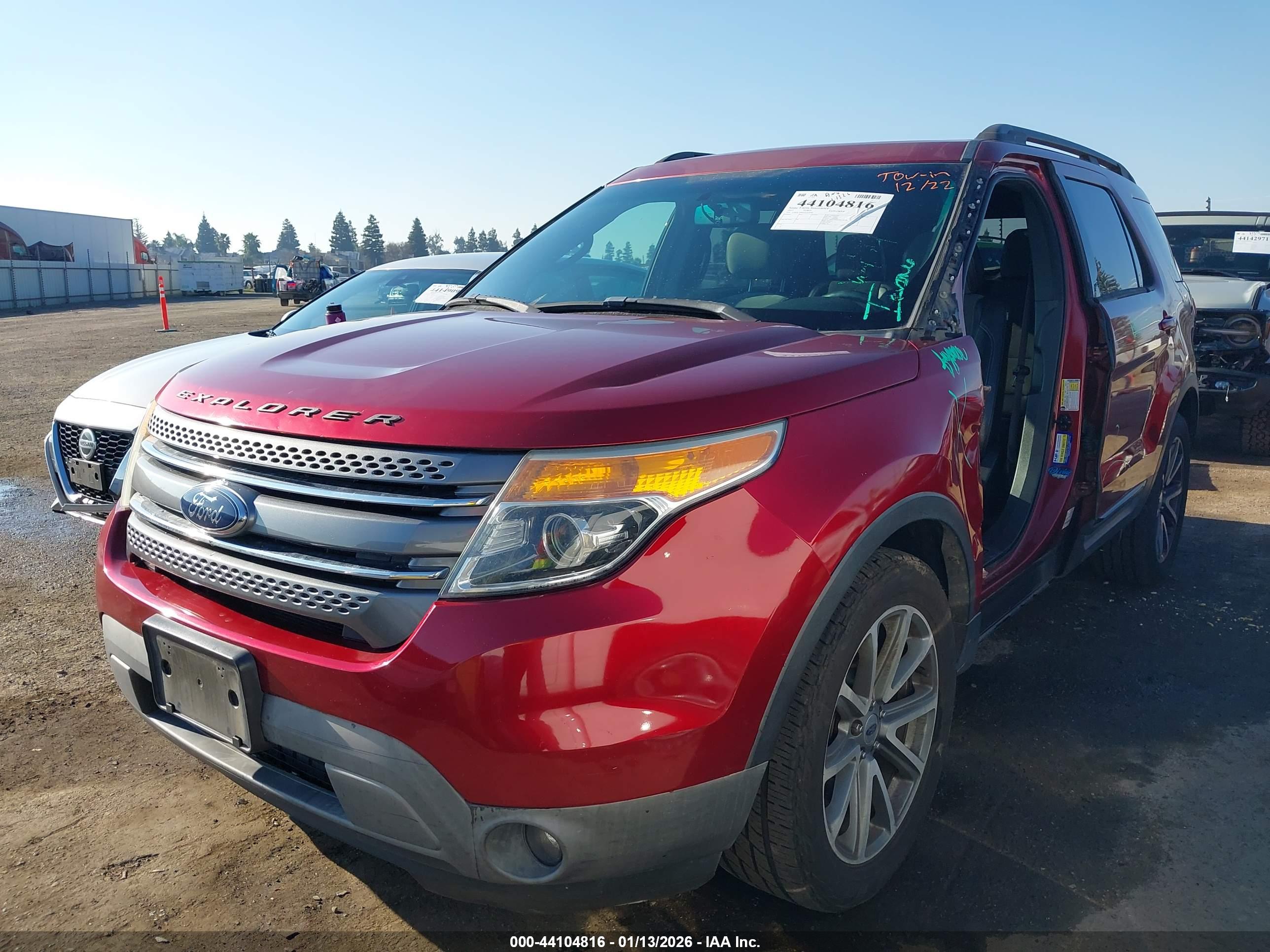 FORD EXPLORER image 2