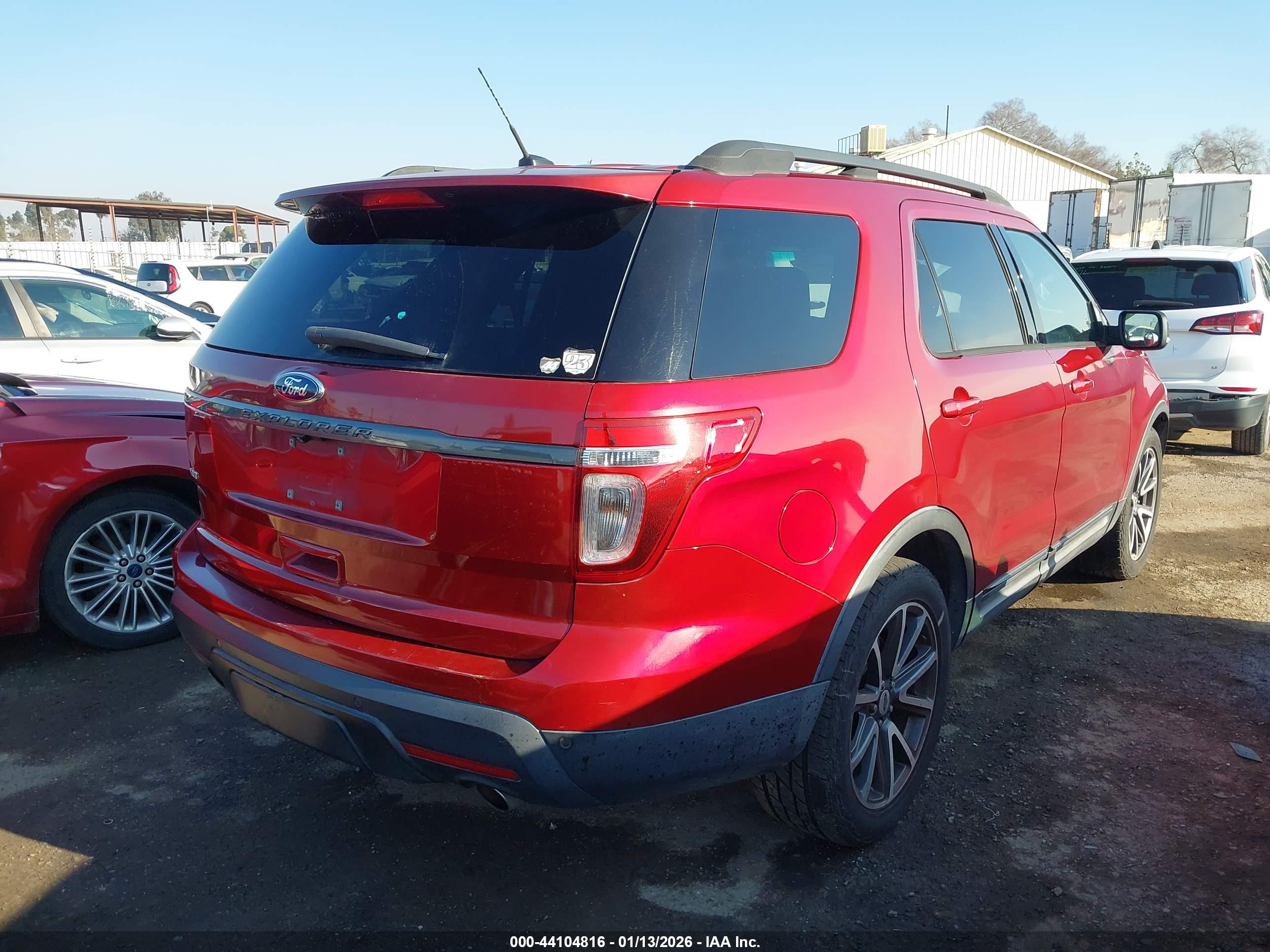FORD EXPLORER image 4