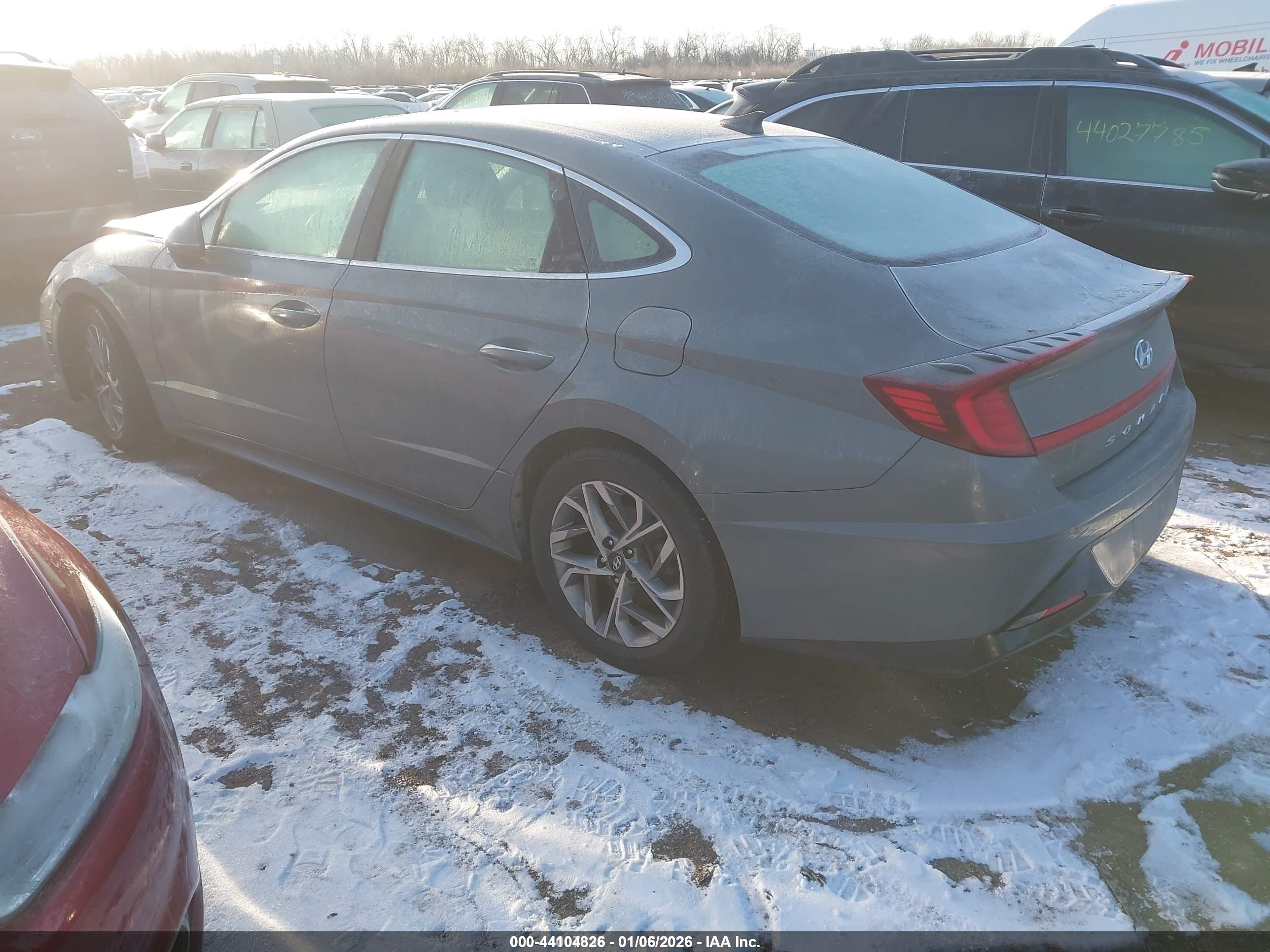 HYUNDAI SONATA image 3