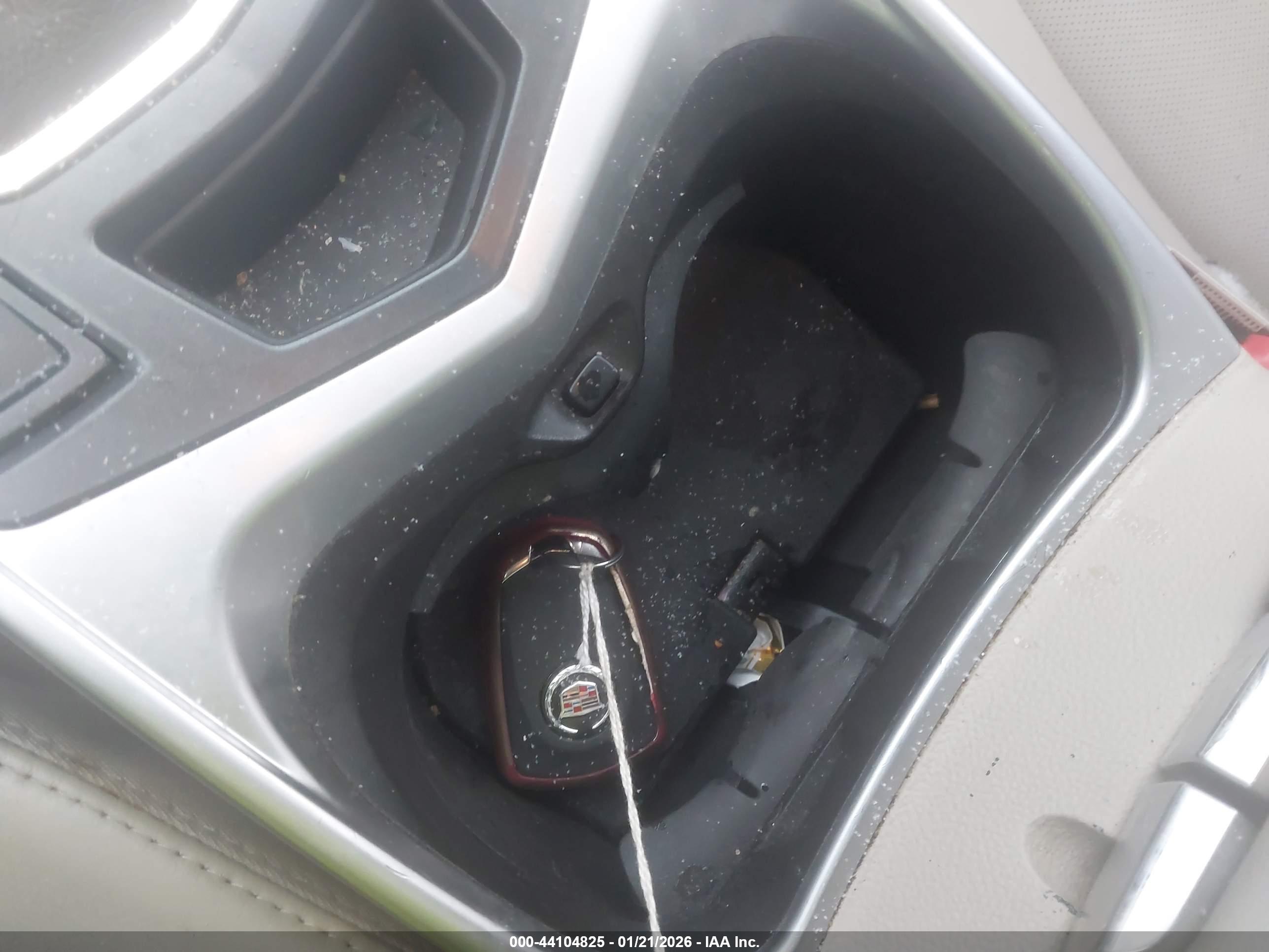 CADILLAC SRX image 11