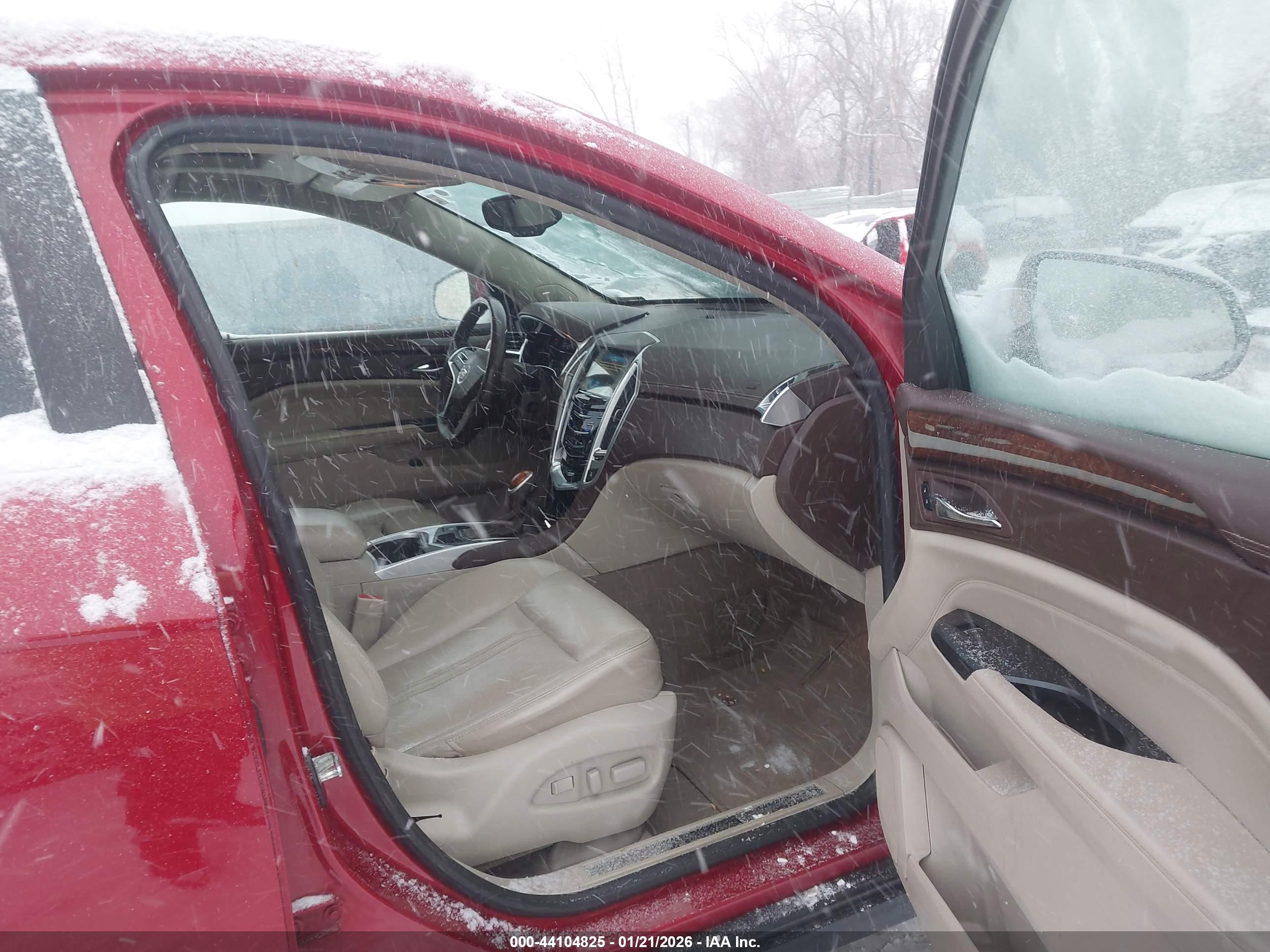 CADILLAC SRX image 5