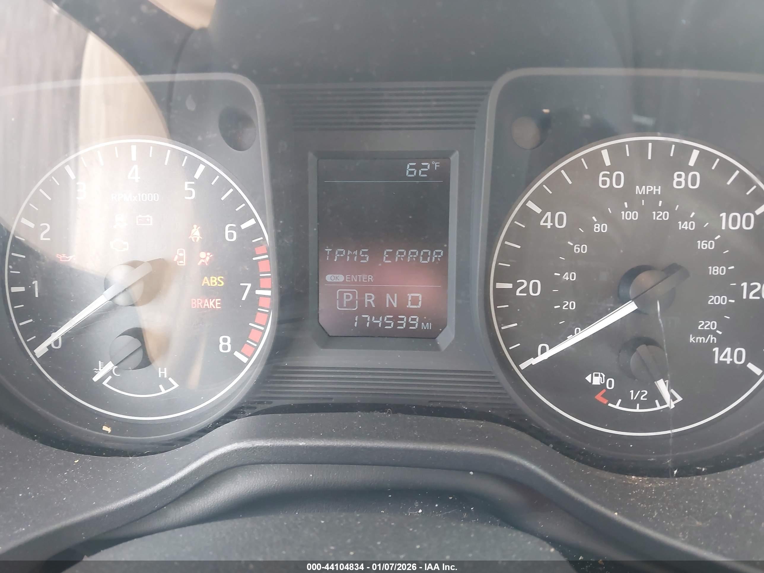NISSAN TITAN image 7
